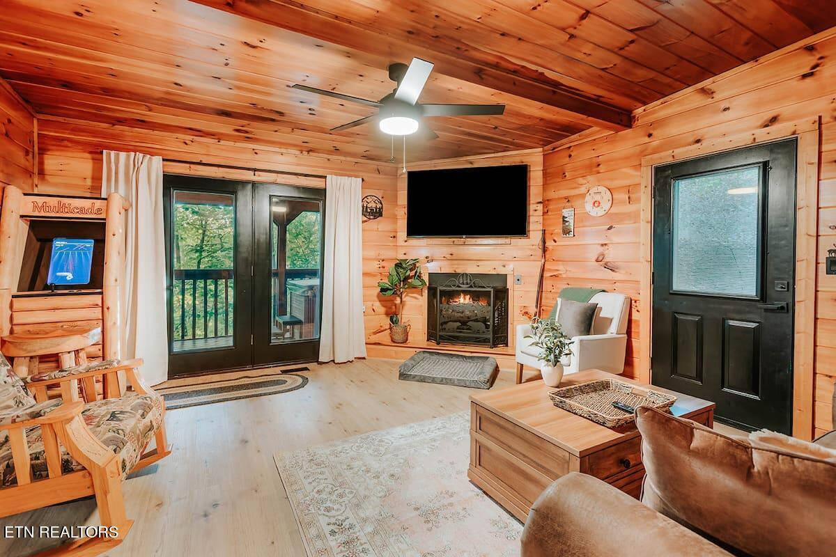 3119 Bear Mountain Lane Sevierville TN 37876
