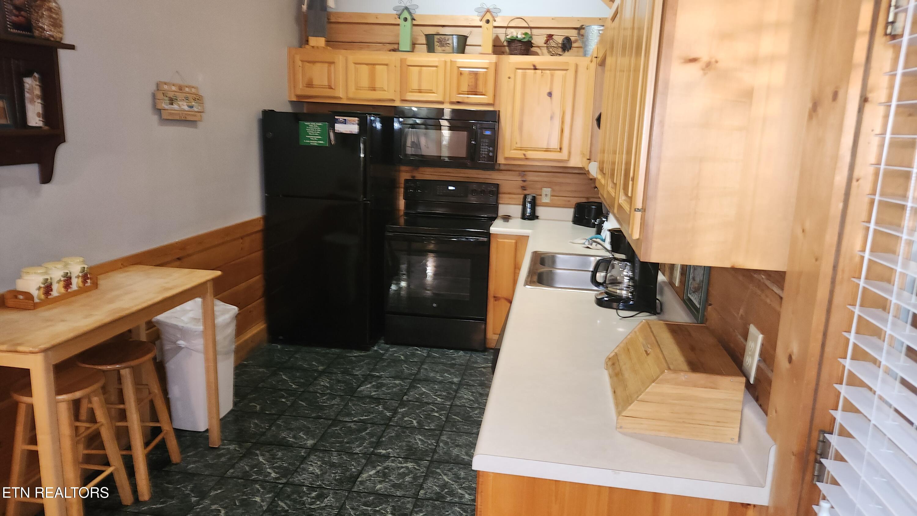 713 Golden Eagle Way Pigeon Forge TN 37863