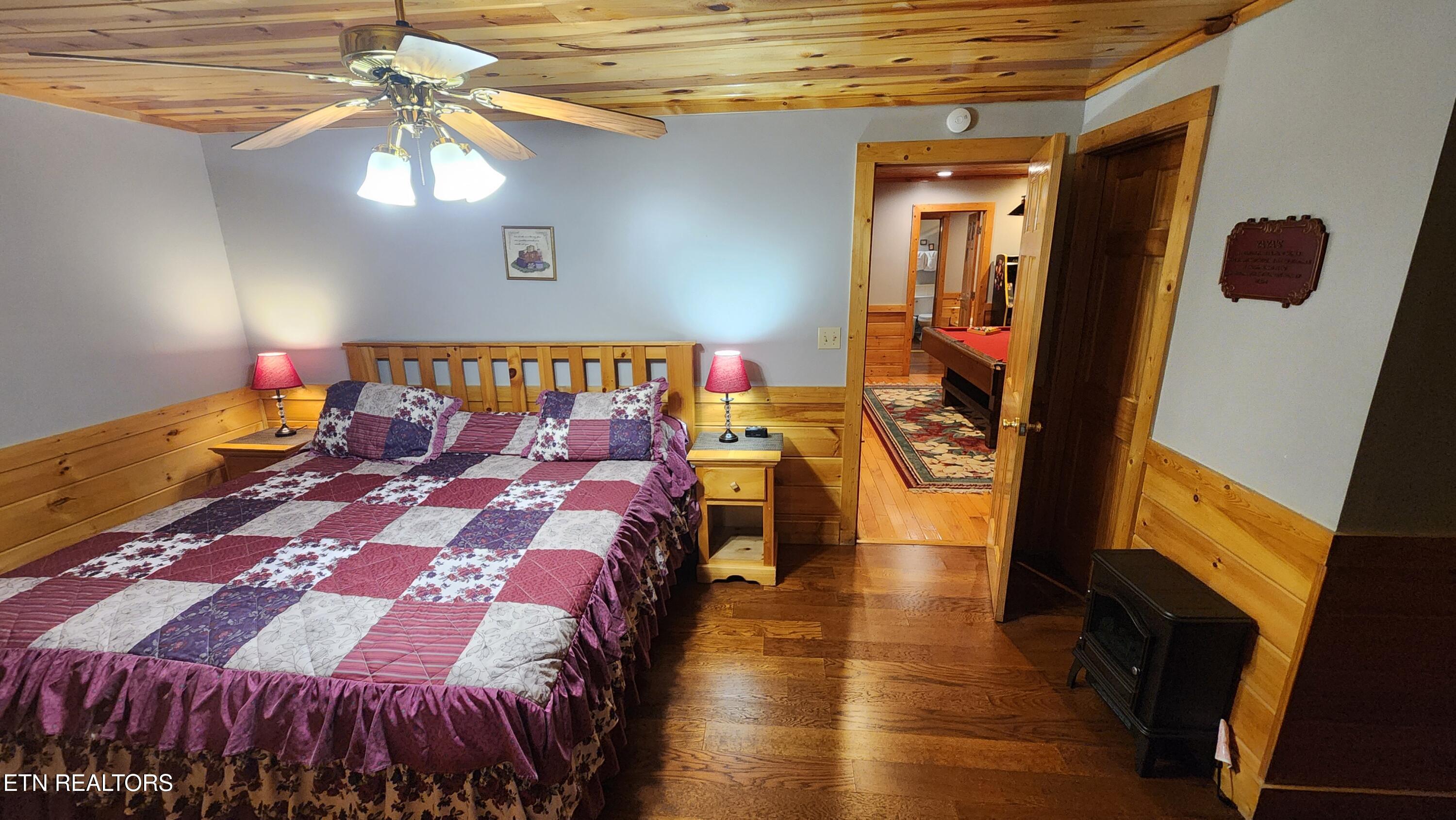 713 Golden Eagle Way Pigeon Forge TN 37863