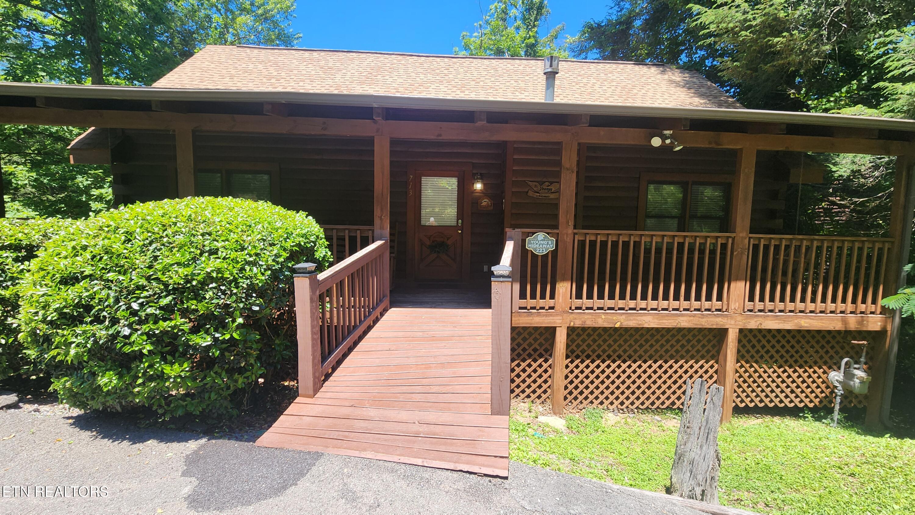 713 Golden Eagle Way Pigeon Forge TN 37863