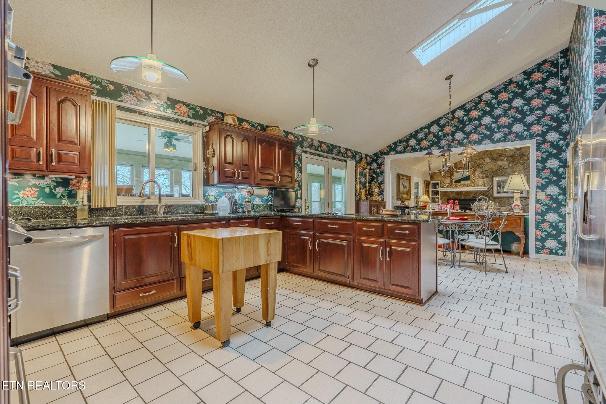 1290 Hickory Hills Road Jefferson City TN 37760