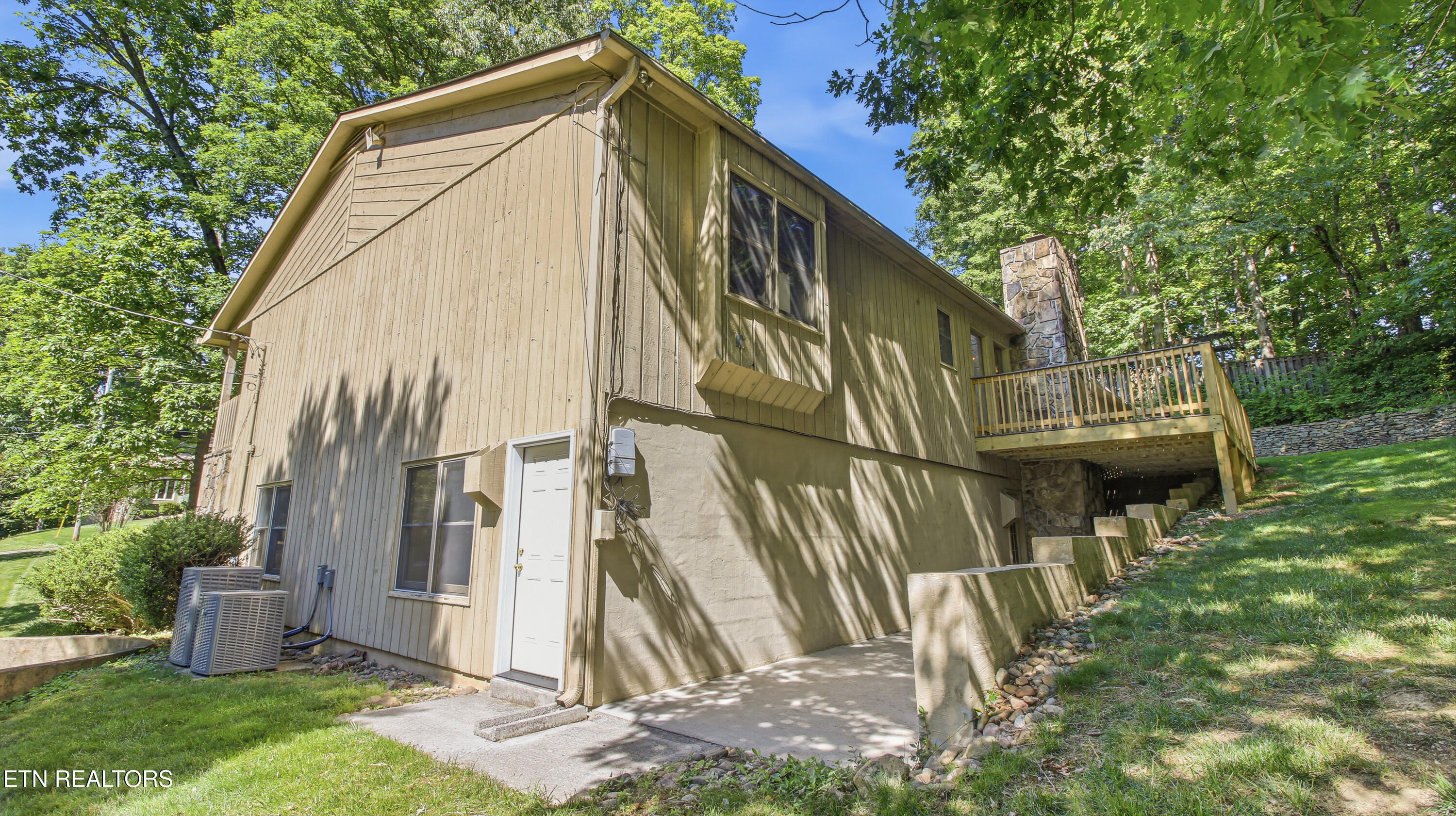 8716 Dunaire Drive Knoxville TN 37923