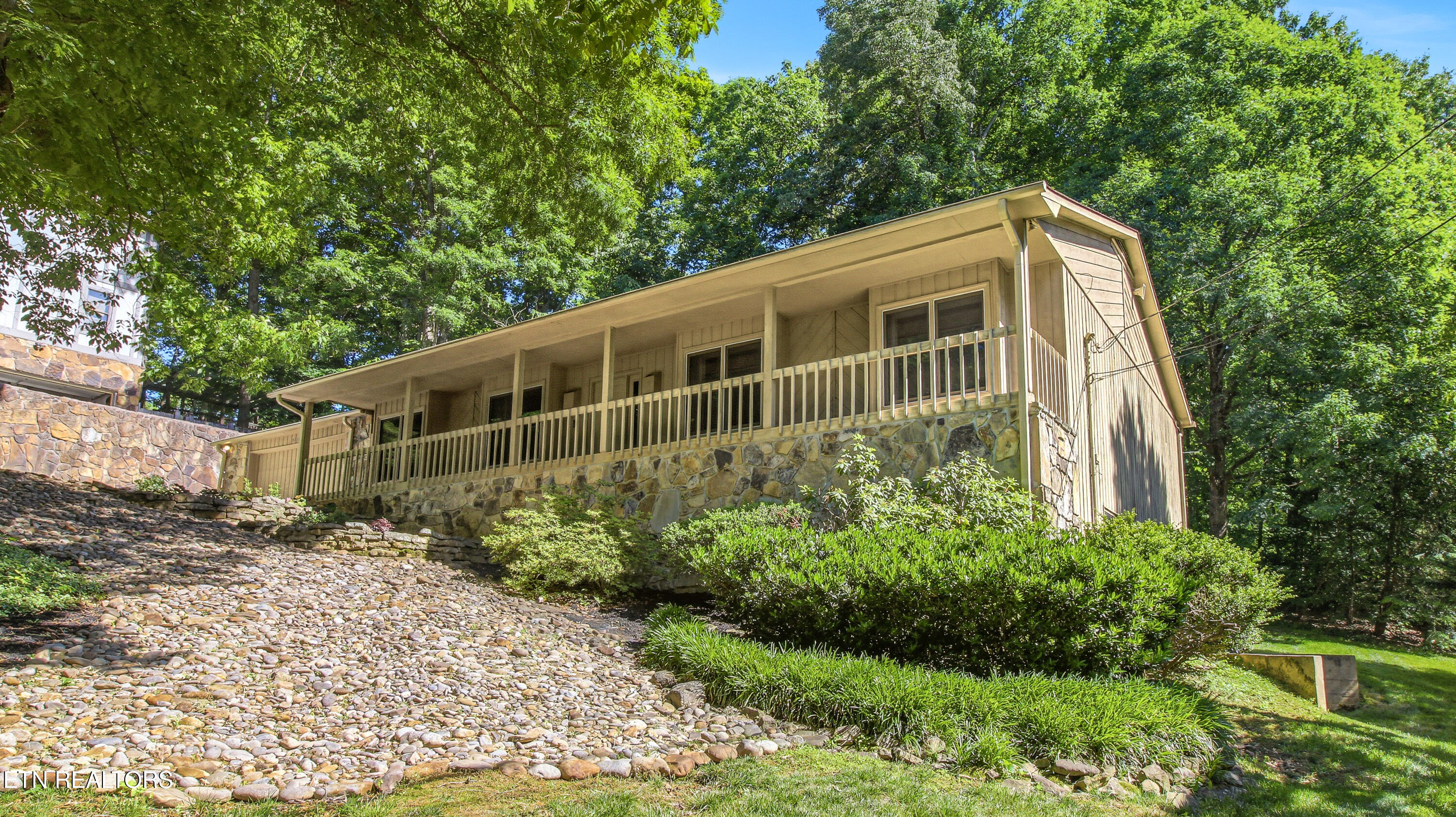 8716 Dunaire Drive Knoxville TN 37923