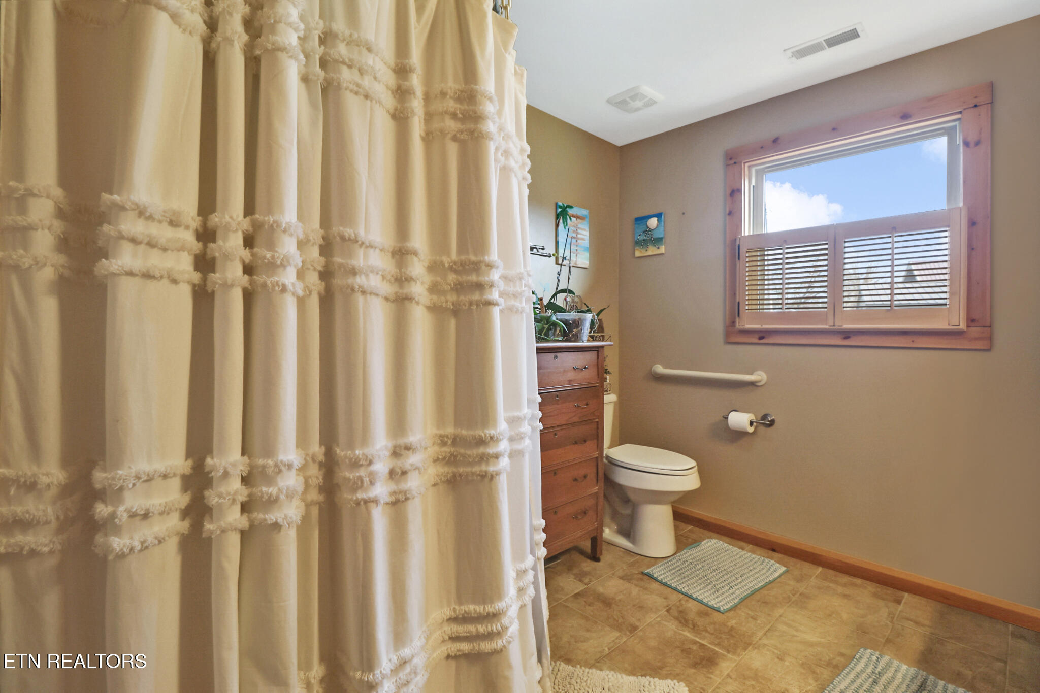 75 Linger Lake Lane Crossville TN 38571