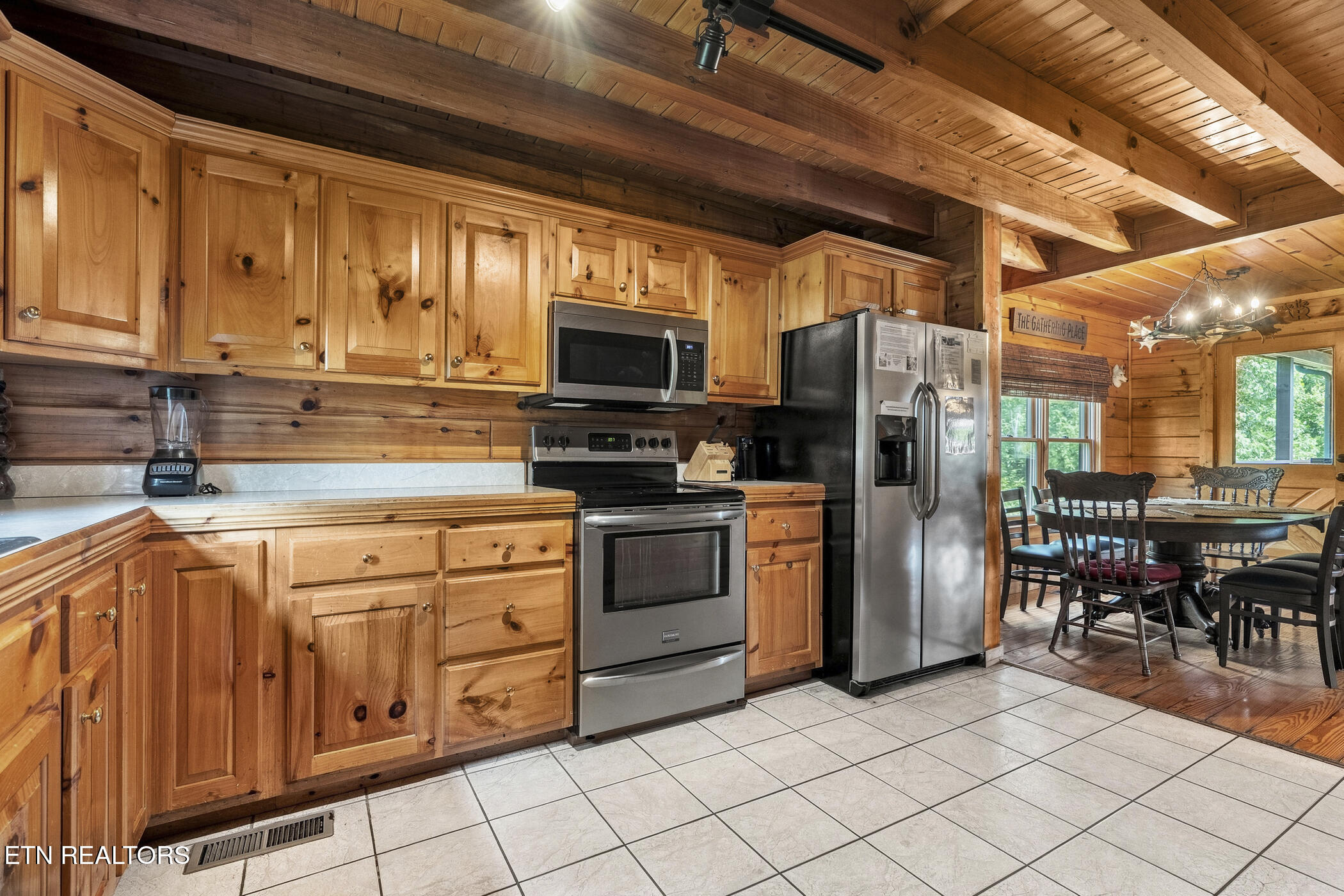 2043 Oakmont Drive Sevierville TN 37876