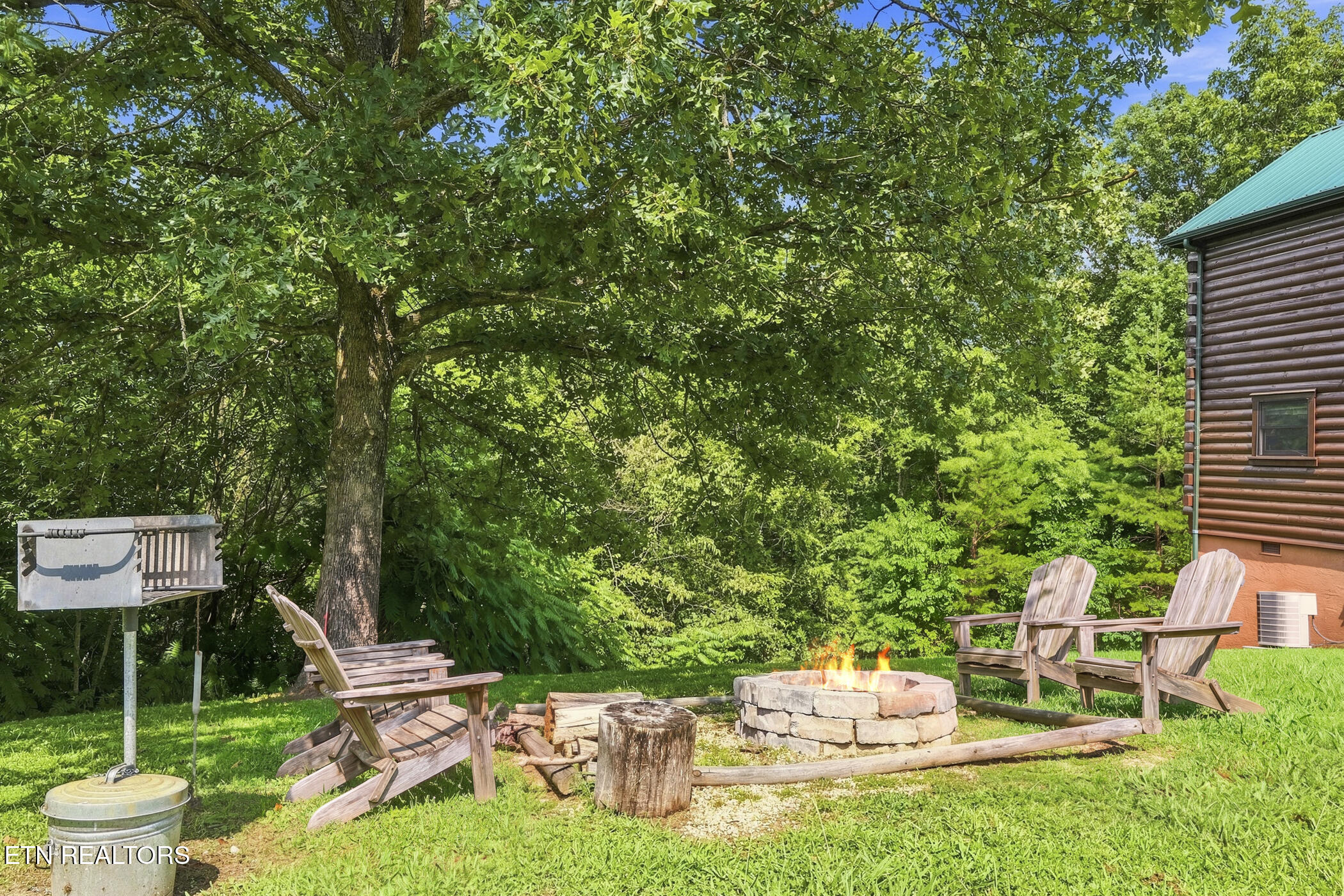 2043 Oakmont Drive Sevierville TN 37876