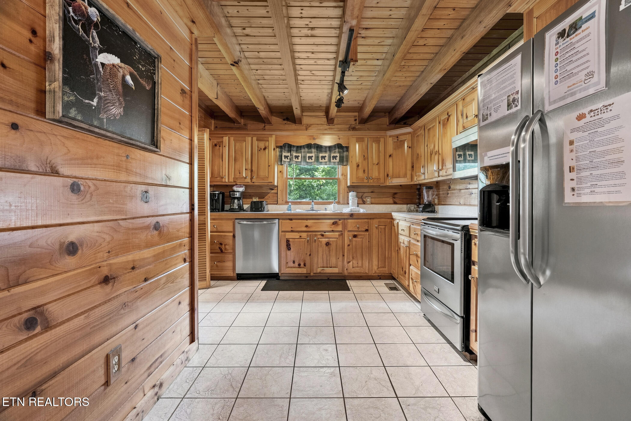 2043 Oakmont Drive Sevierville TN 37876