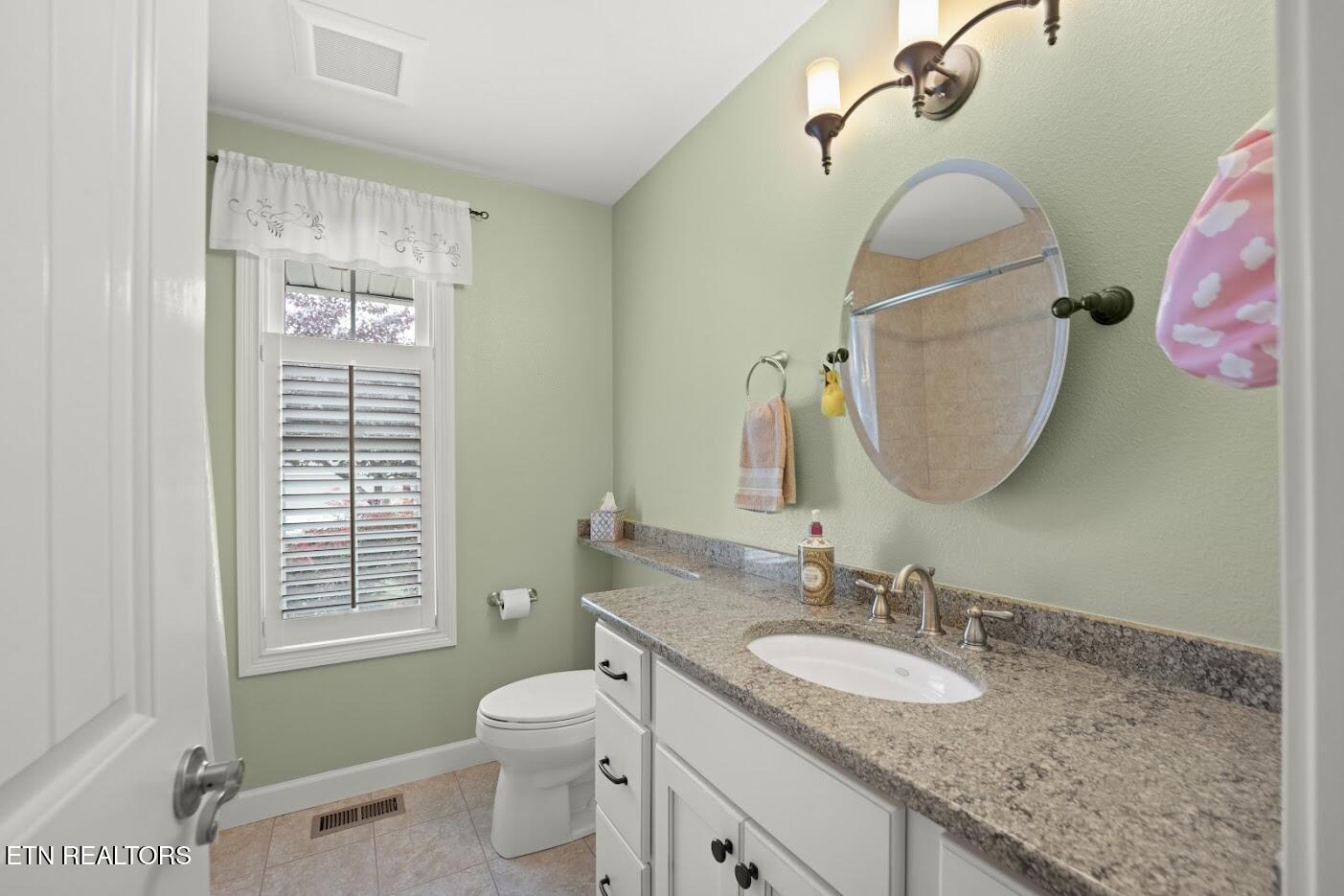 14 Heatherhurst Court Crossville TN 38558