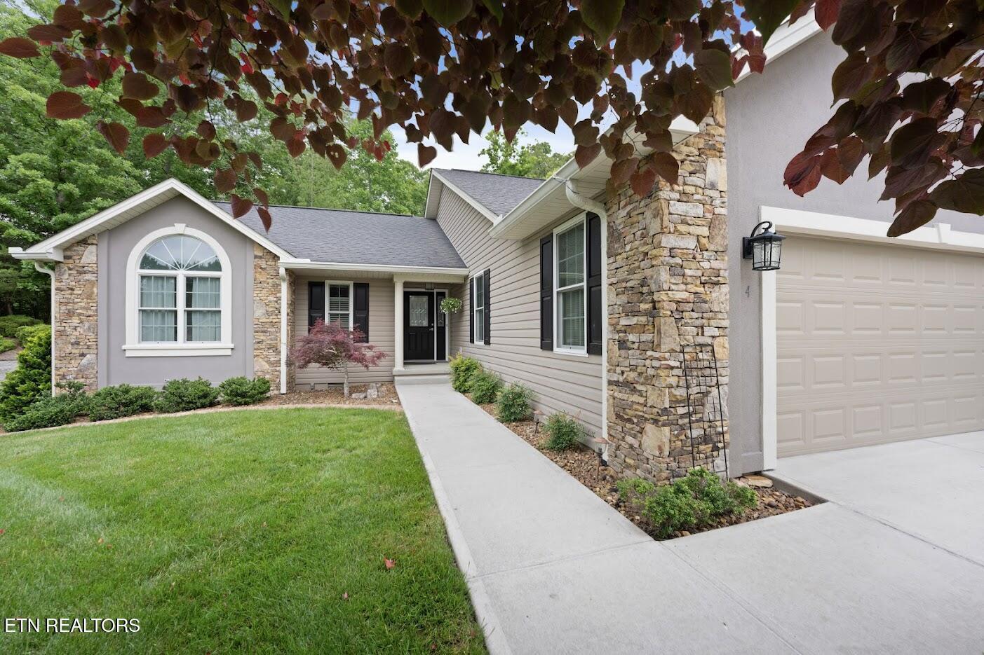 14 Heatherhurst Court Crossville TN 38558