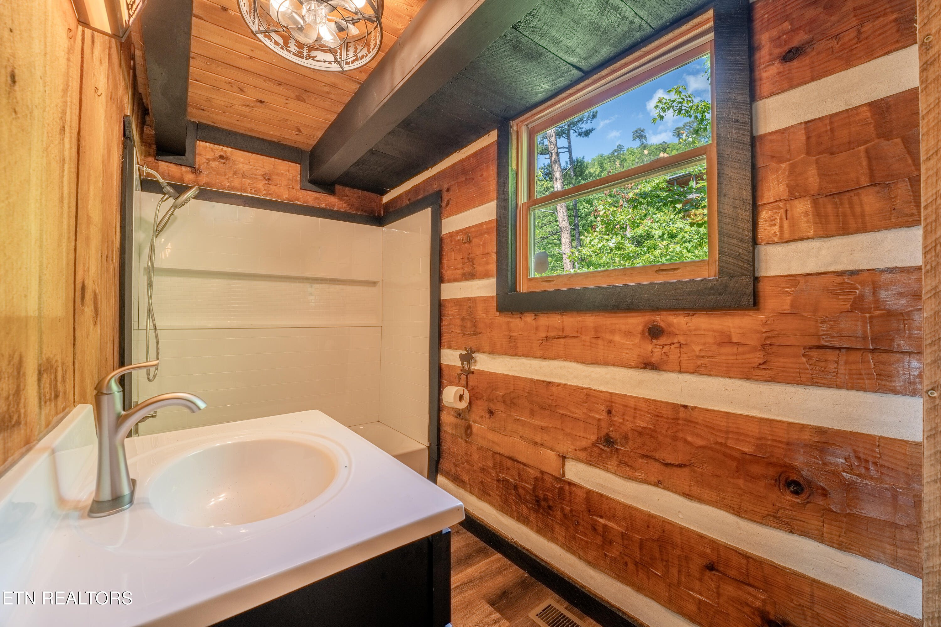 2133 Rising Fawn Way Sevierville TN 37876