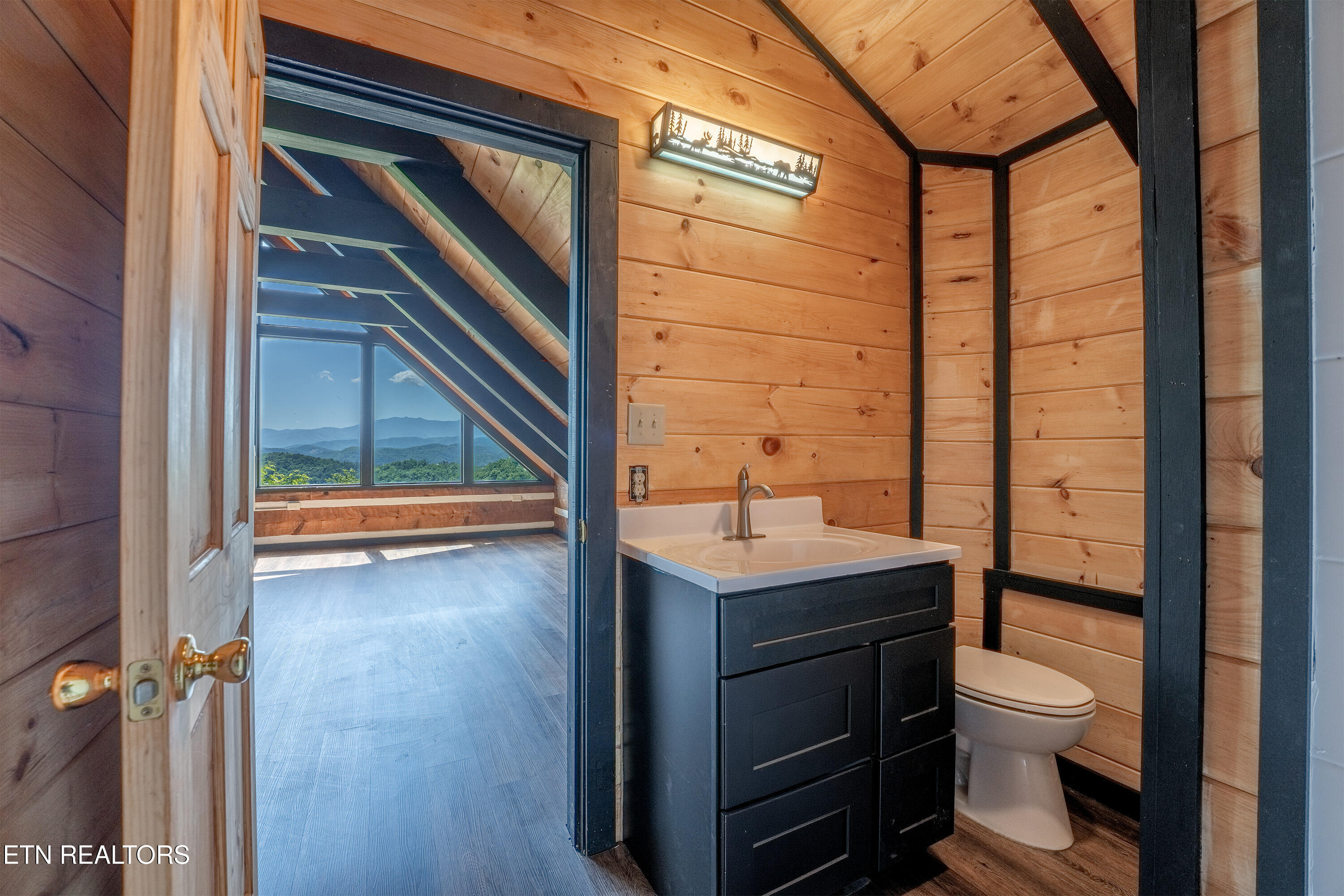 2133 Rising Fawn Way Sevierville TN 37876
