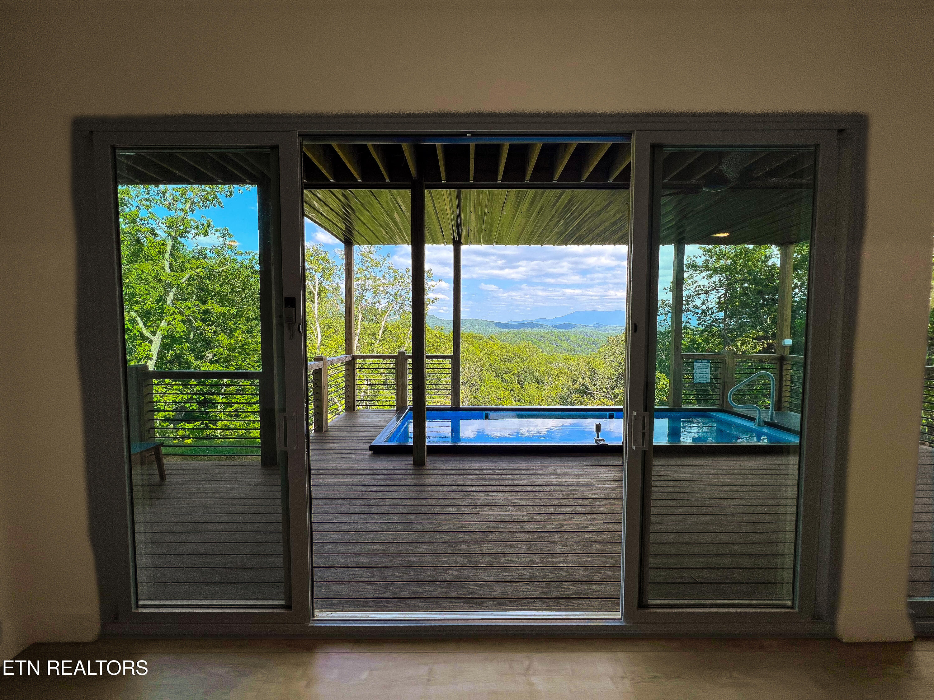 1536 Mountain Ash Way Sevierville TN 37876