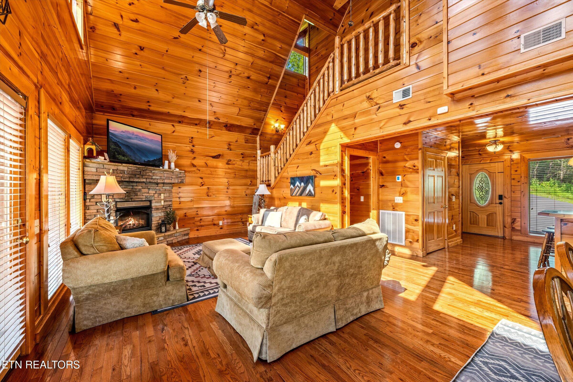 1570 Oldham Springs Way Sevierville TN 37876