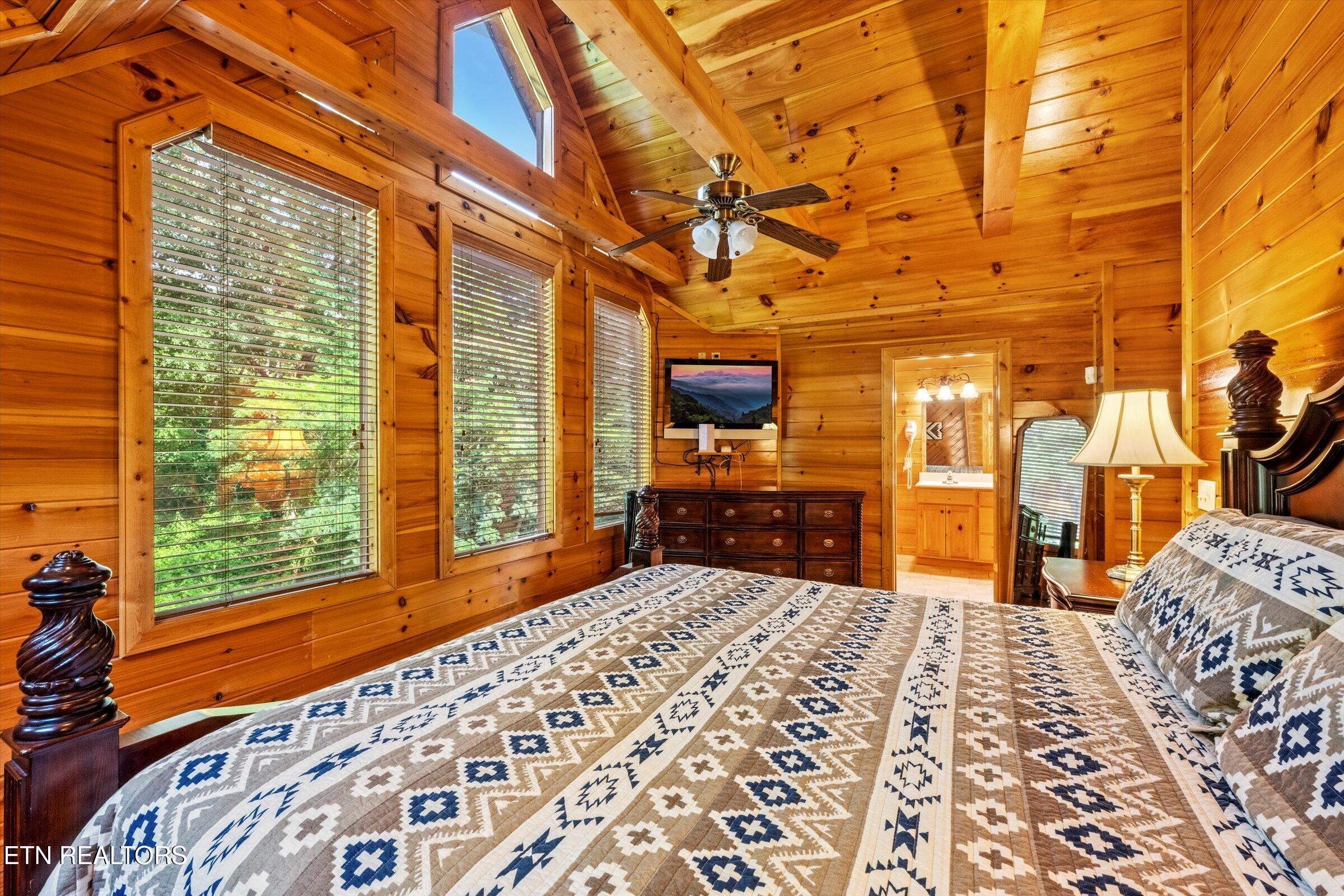 1570 Oldham Springs Way Sevierville TN 37876