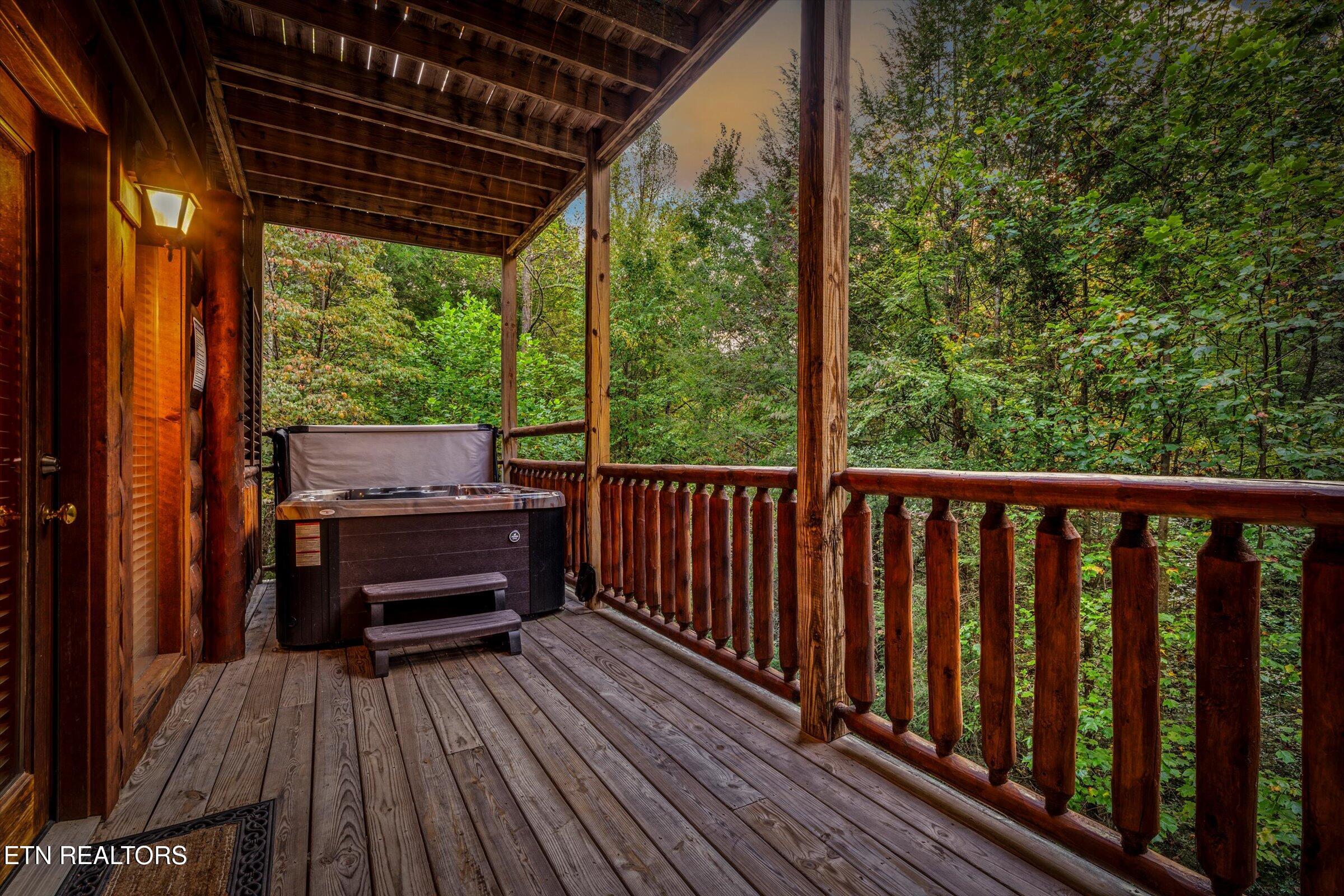 1570 Oldham Springs Way Sevierville TN 37876