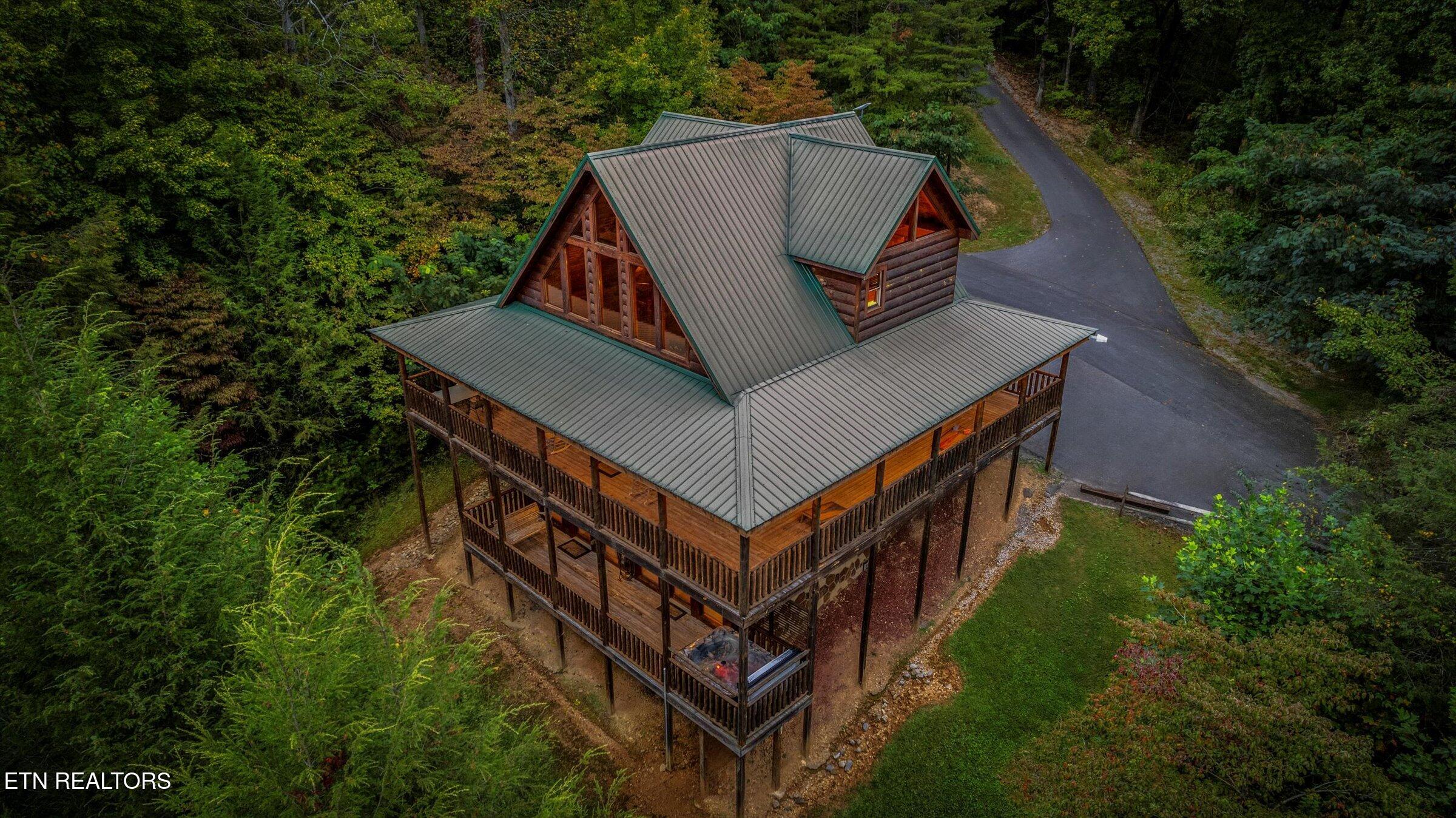 1570 Oldham Springs Way Sevierville TN 37876