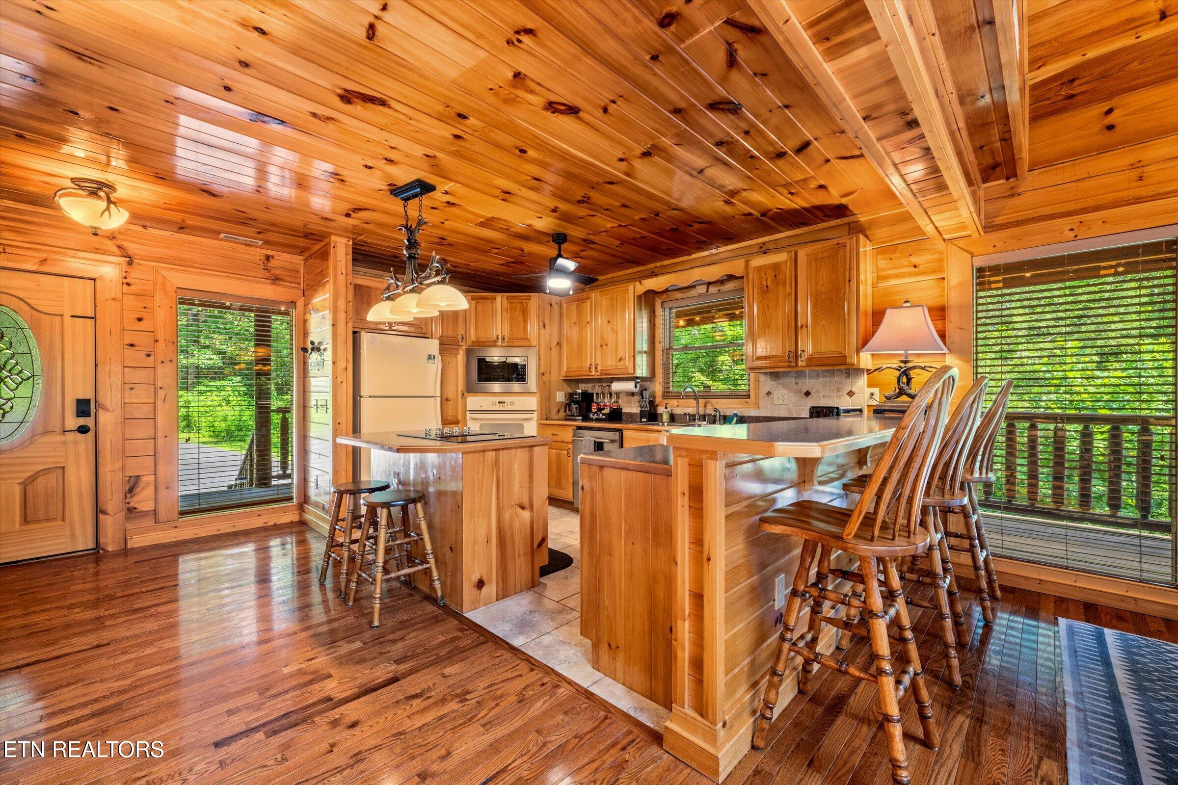 1570 Oldham Springs Way Sevierville TN 37876