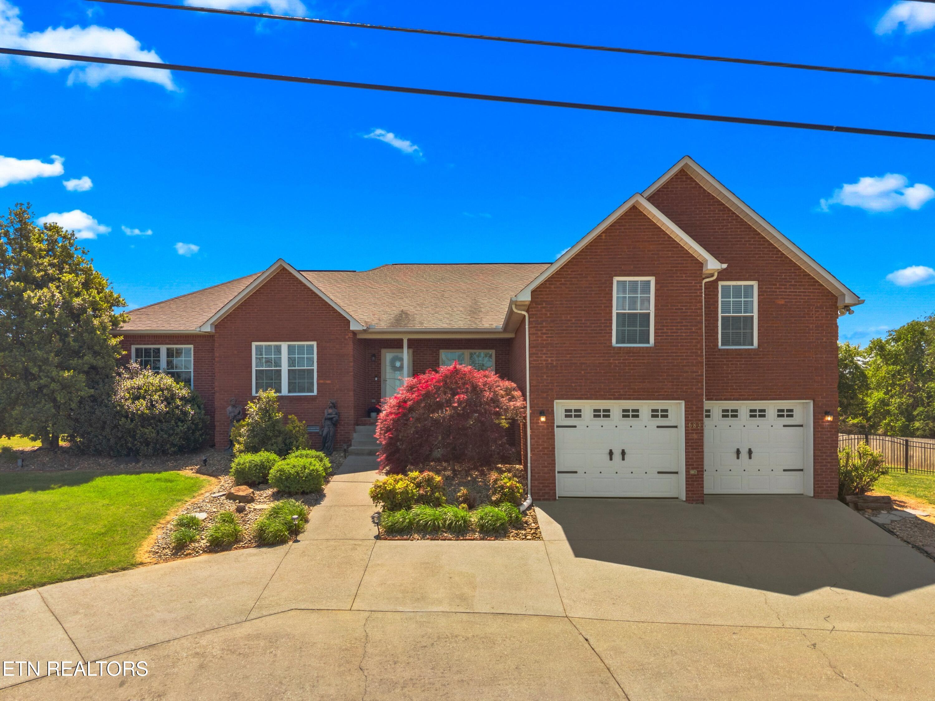 683 Privet Drive Dandridge TN 37725