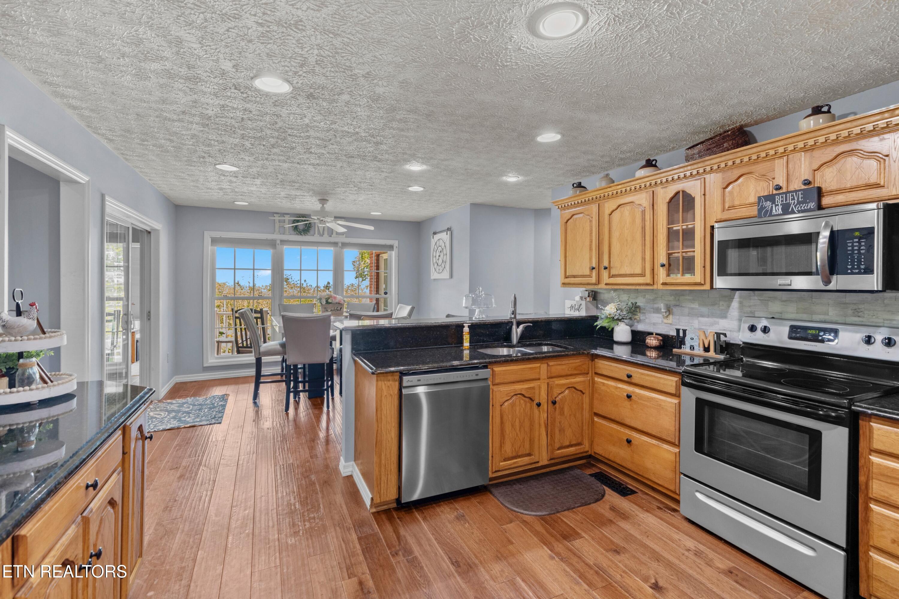 683 Privet Drive Dandridge TN 37725