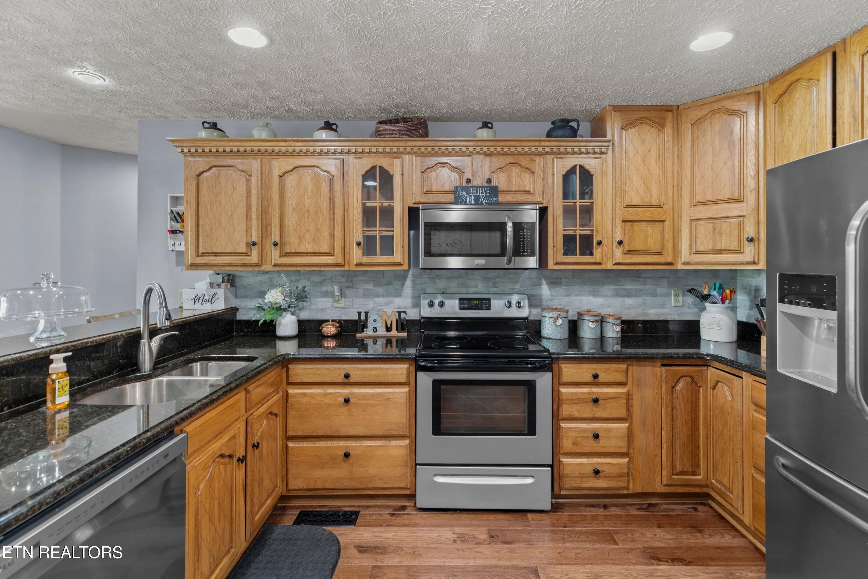 683 Privet Drive Dandridge TN 37725