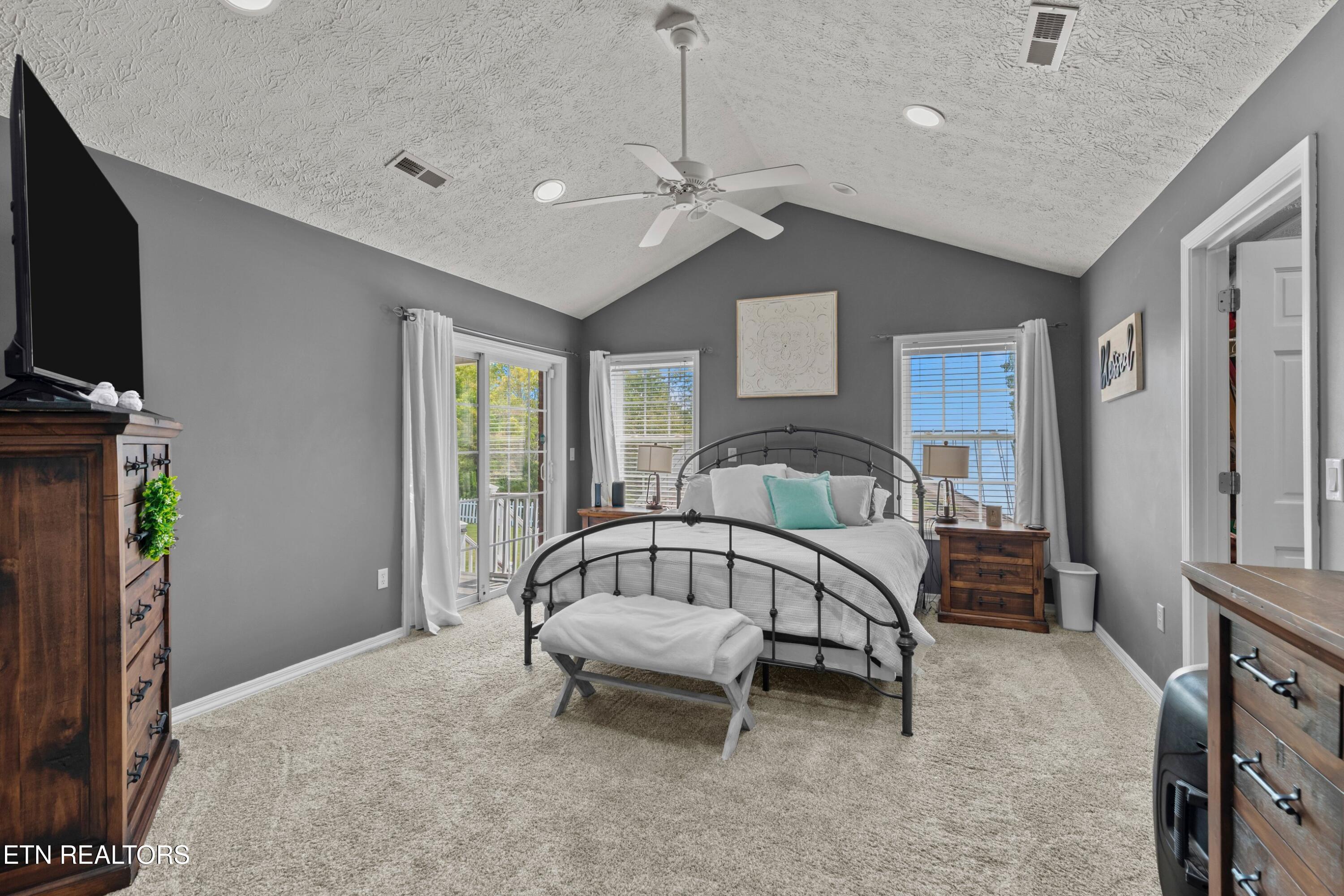 683 Privet Drive Dandridge TN 37725
