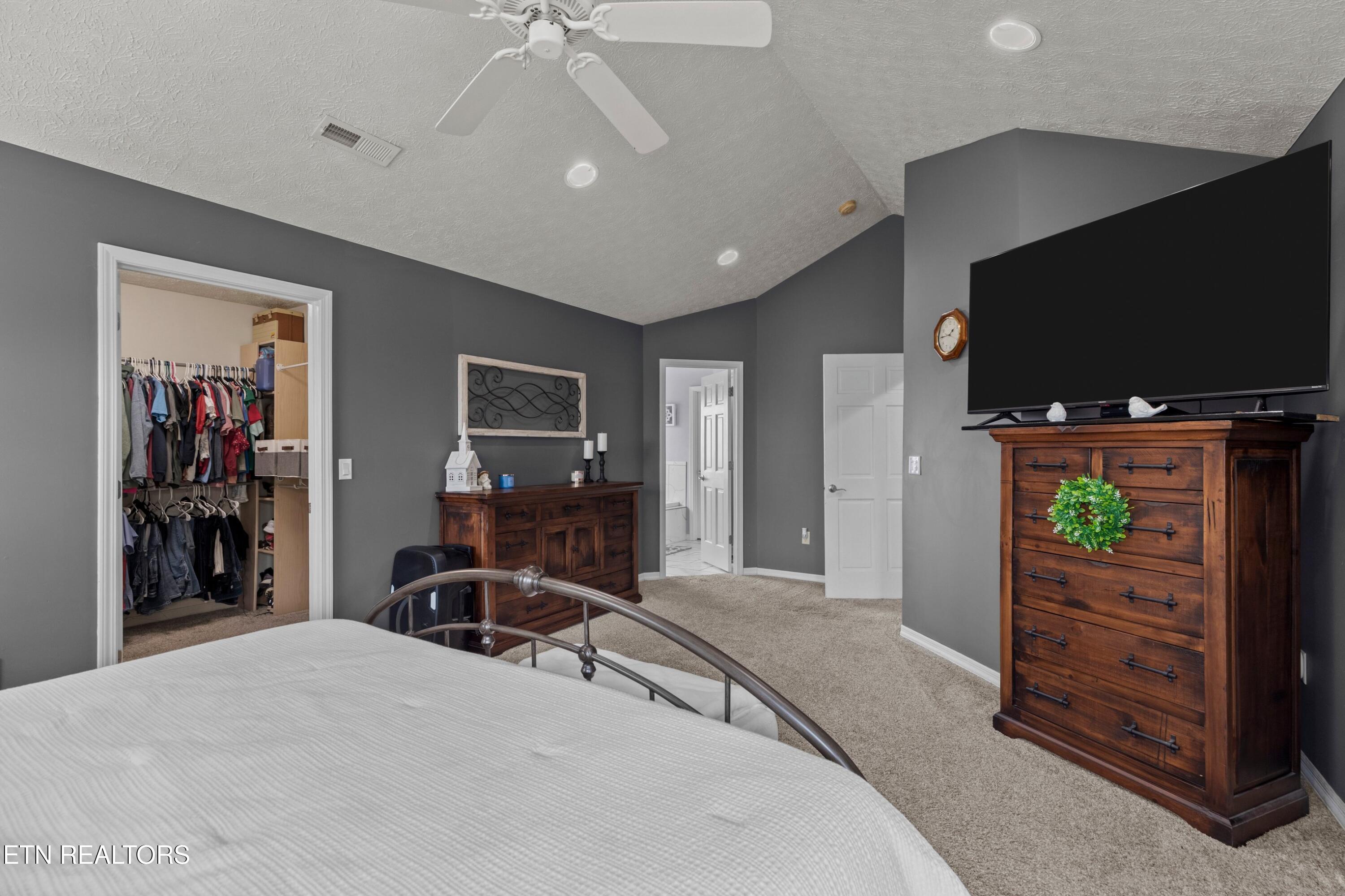 683 Privet Drive Dandridge TN 37725