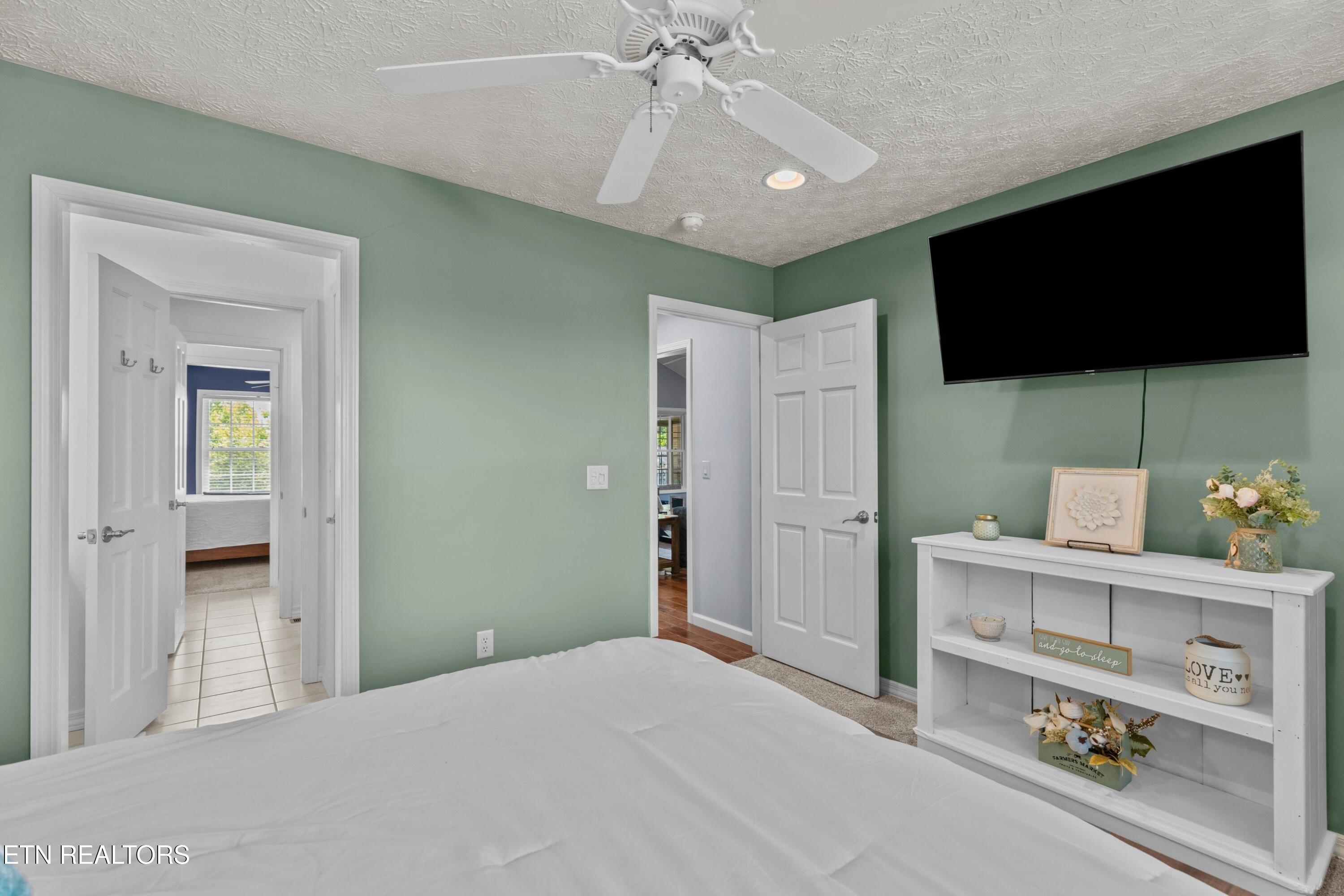 683 Privet Drive Dandridge TN 37725