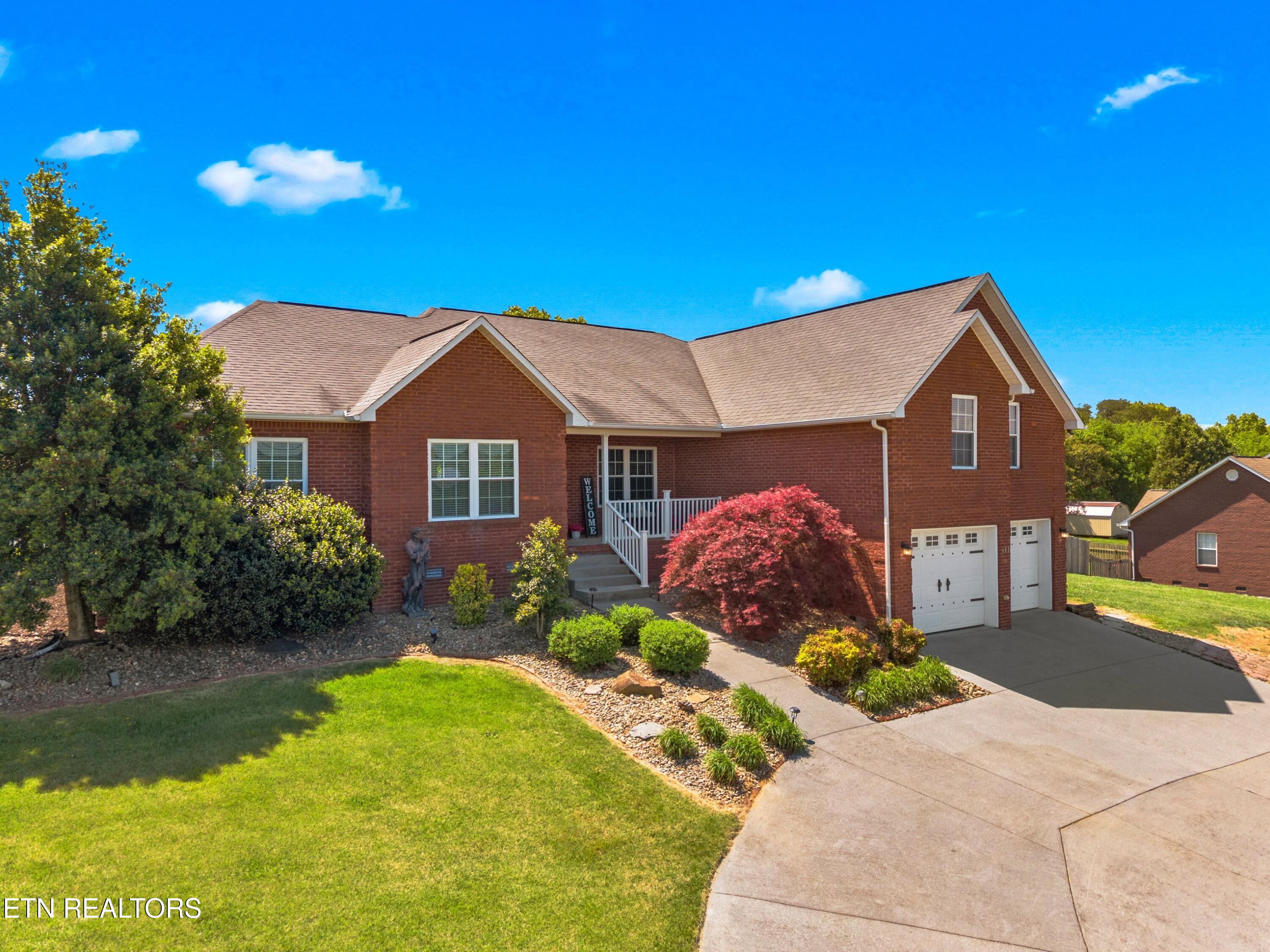 683 Privet Drive Dandridge TN 37725