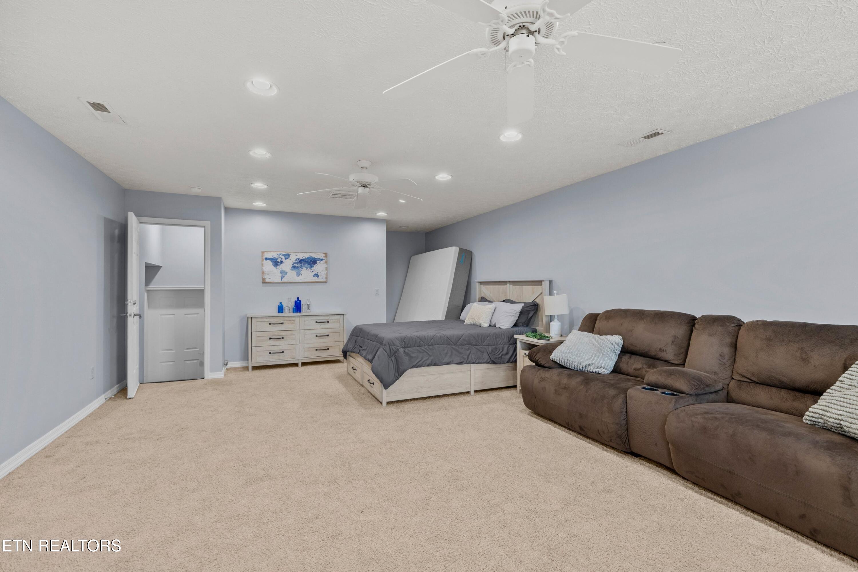 683 Privet Drive Dandridge TN 37725