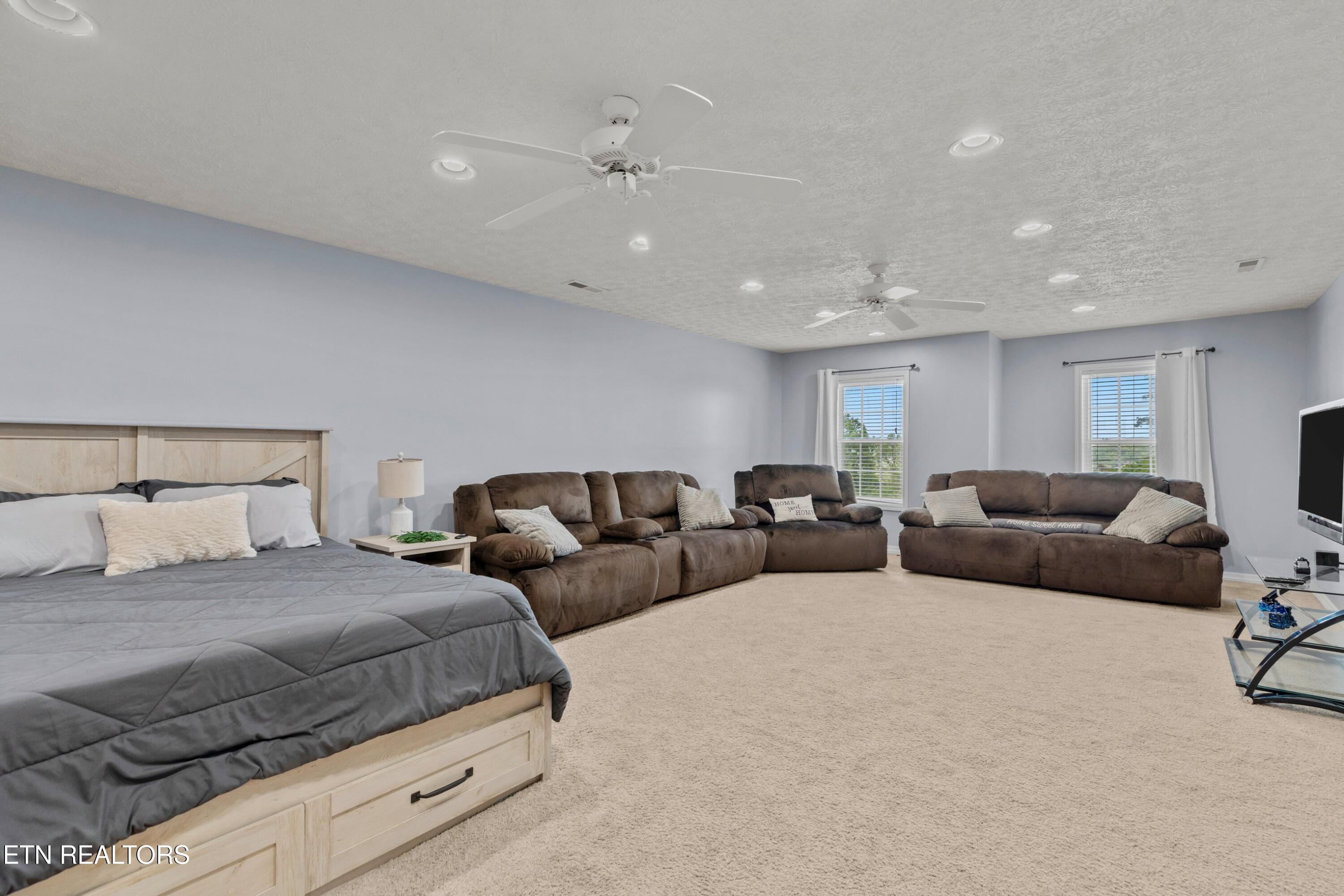 683 Privet Drive Dandridge TN 37725