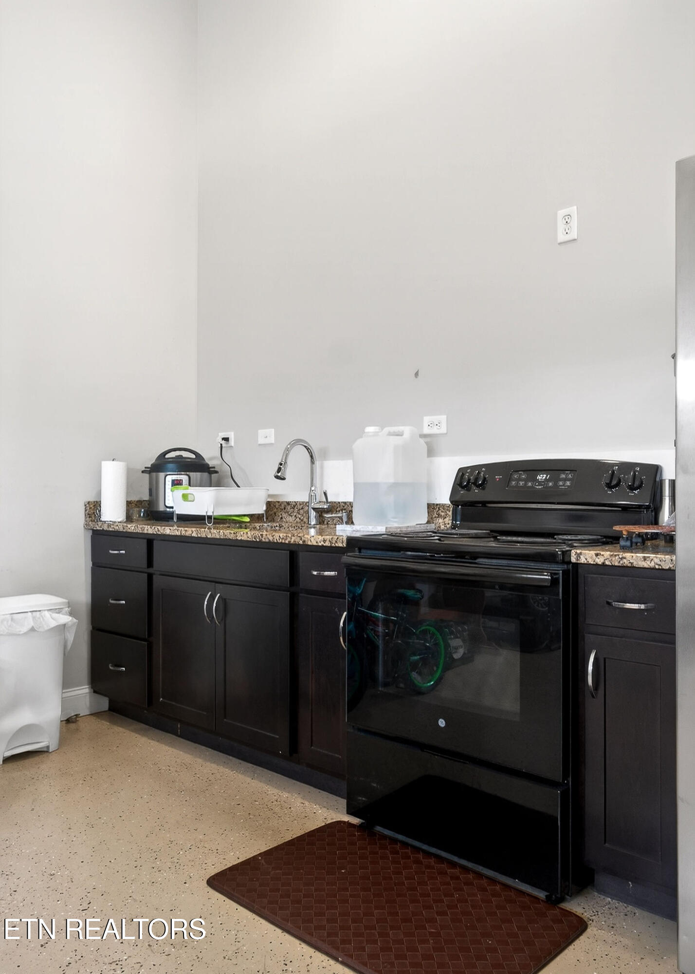 1312 Bridle Cookeville TN 38501