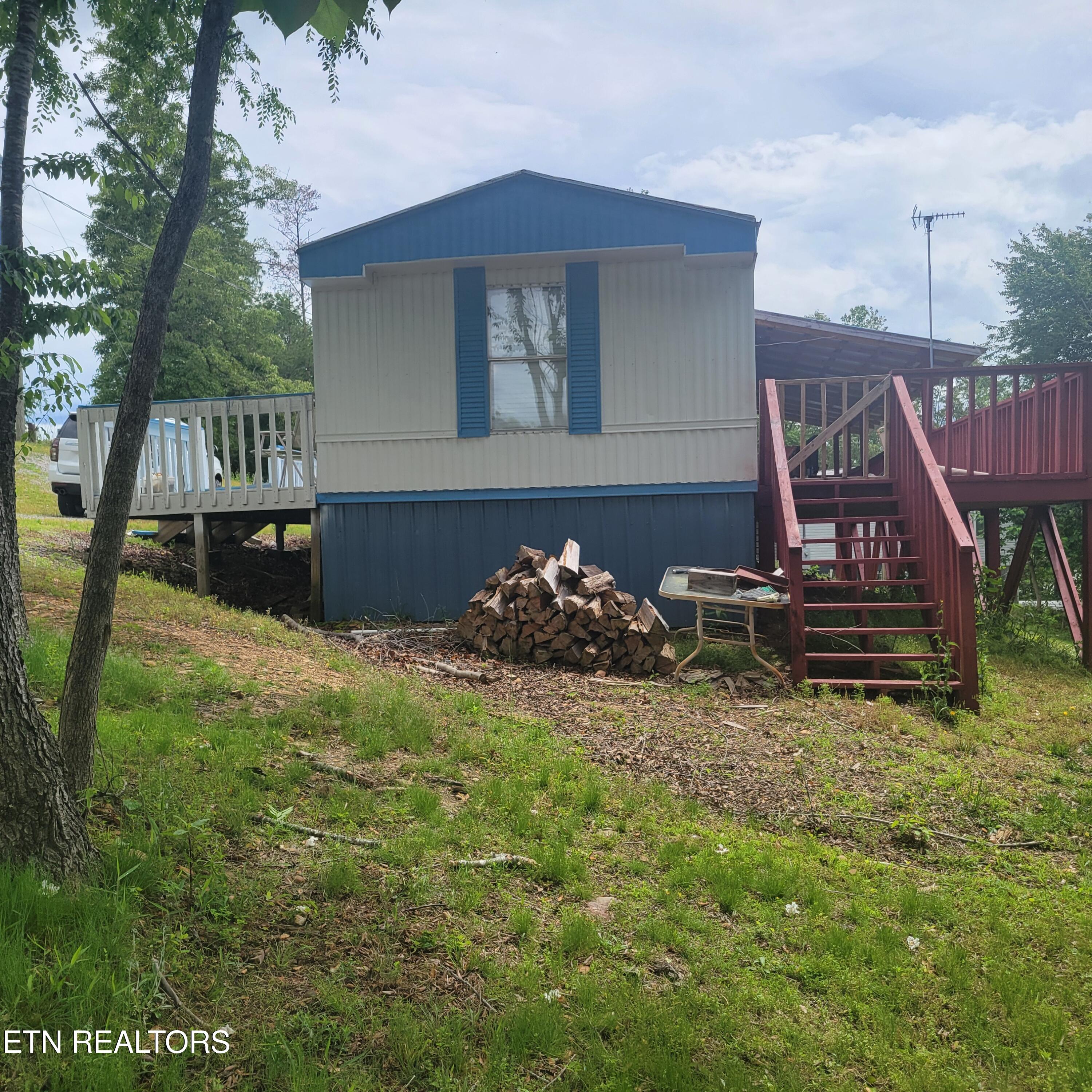 1618 Omaha Trail Dandridge TN 37725