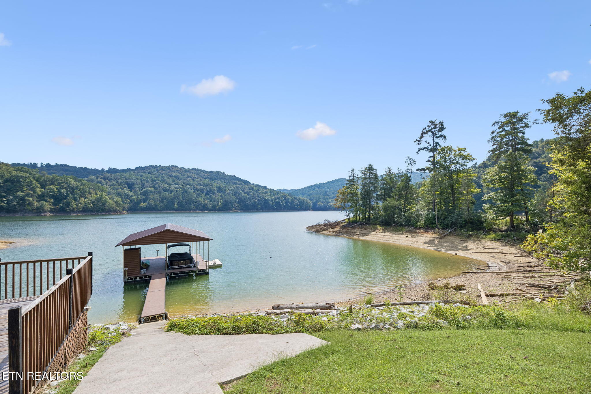 546 Bluff View Road New Tazewell TN 37825