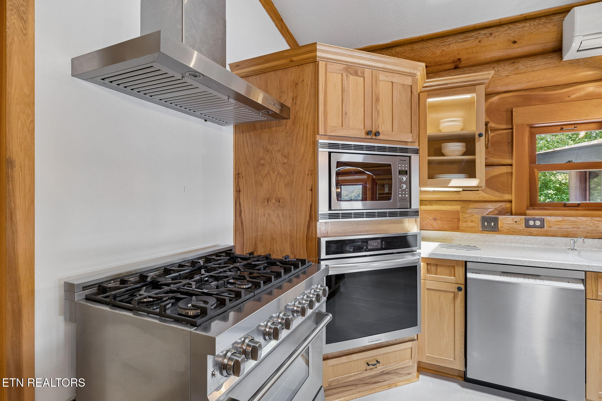 546 Bluff View Road New Tazewell TN 37825