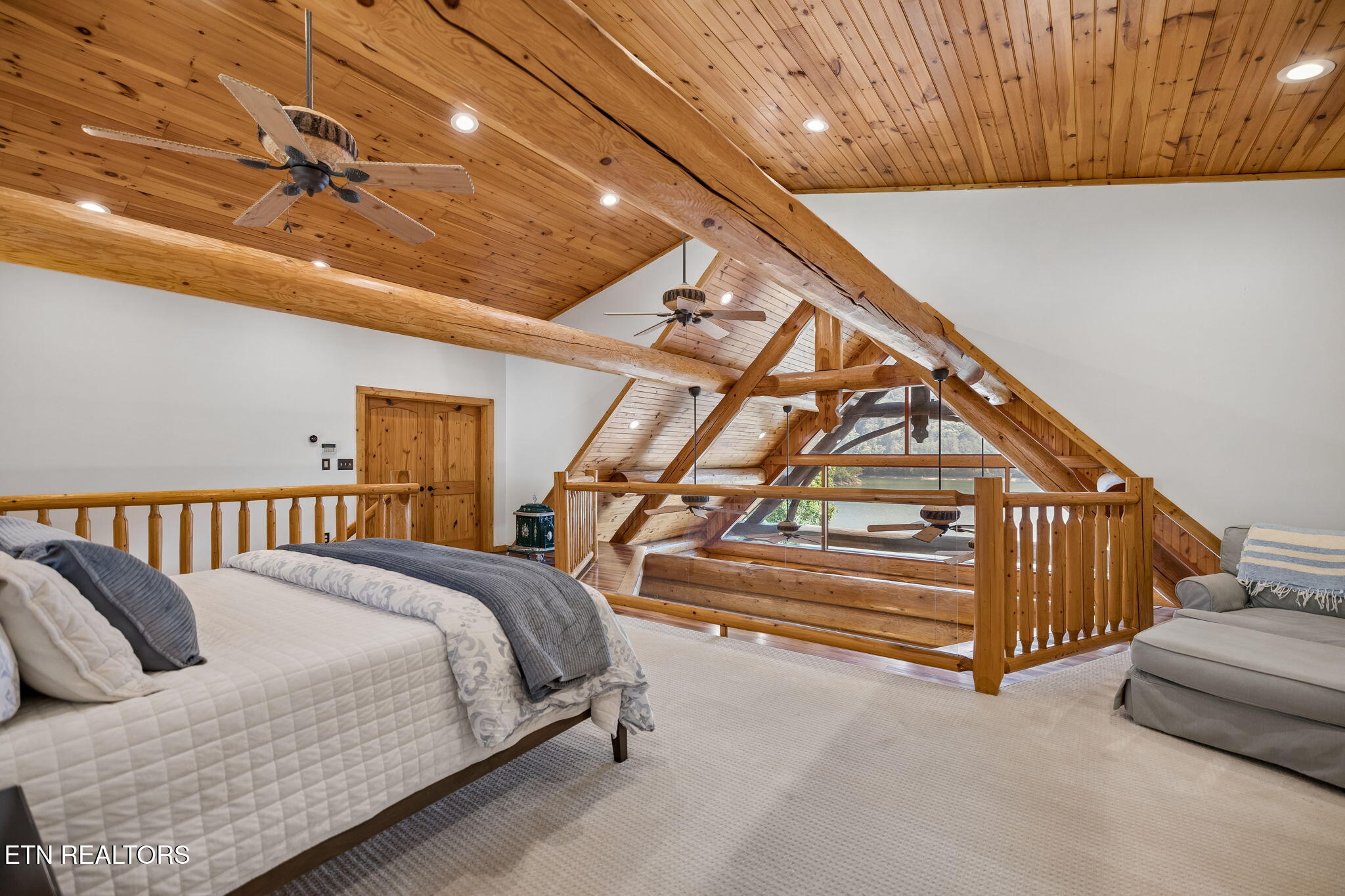 546 Bluff View Road New Tazewell TN 37825