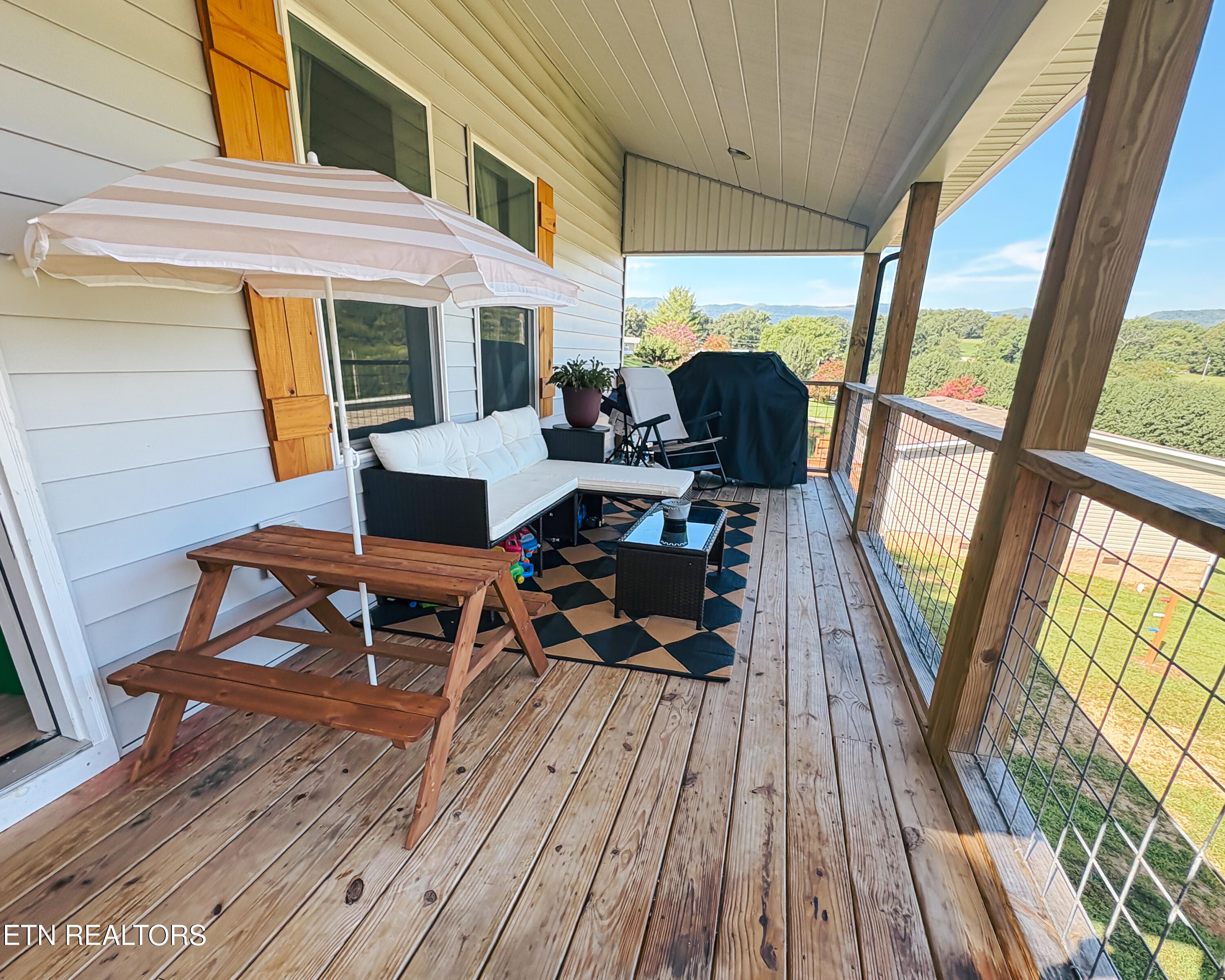 150 Hatmaker Ridge Road Jacksboro TN 37757