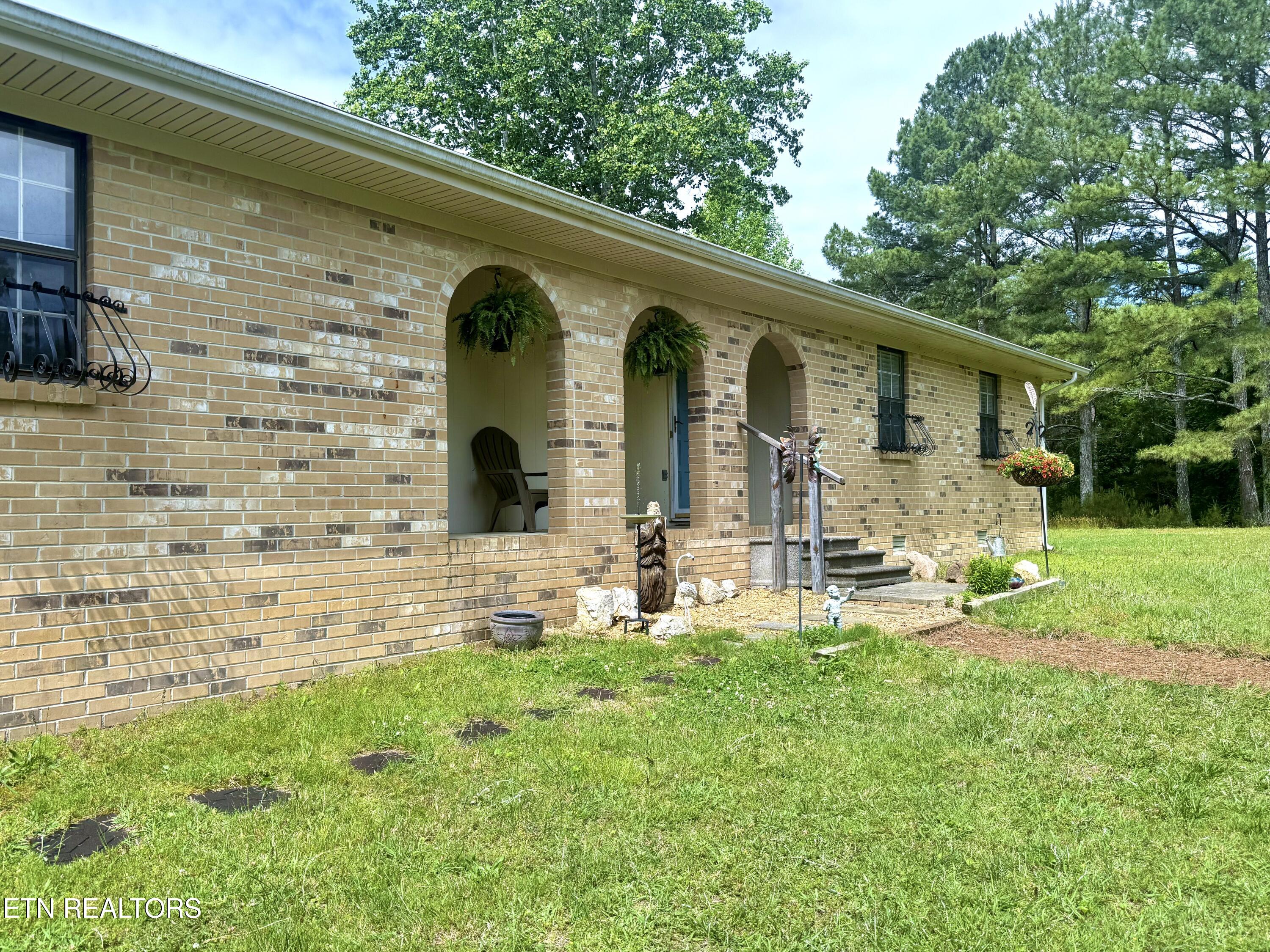 1127 Dean Corvin Lane Dayton TN 37321
