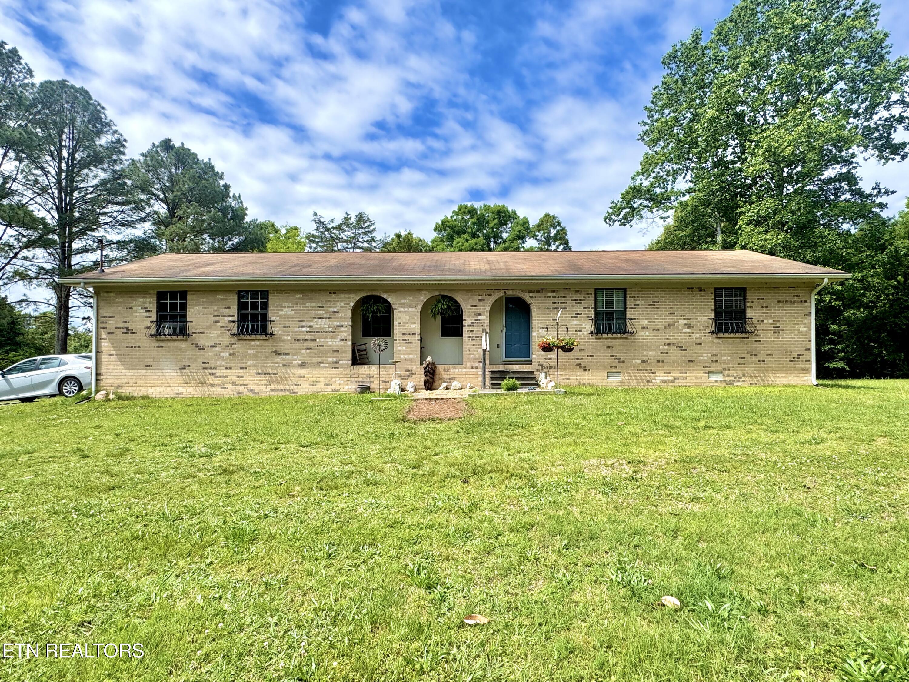 1127 Dean Corvin Lane Dayton TN 37321