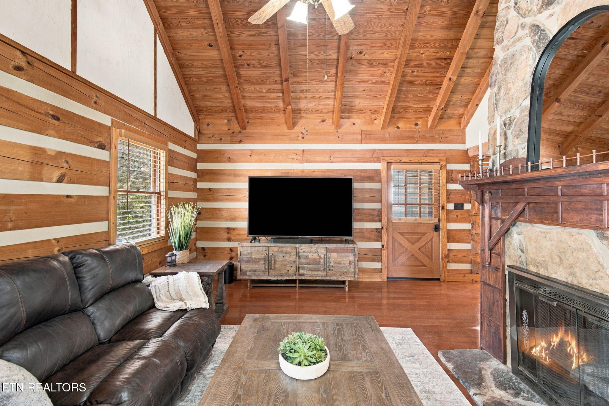 230 Johnson Lane Rocky Top TN 37769