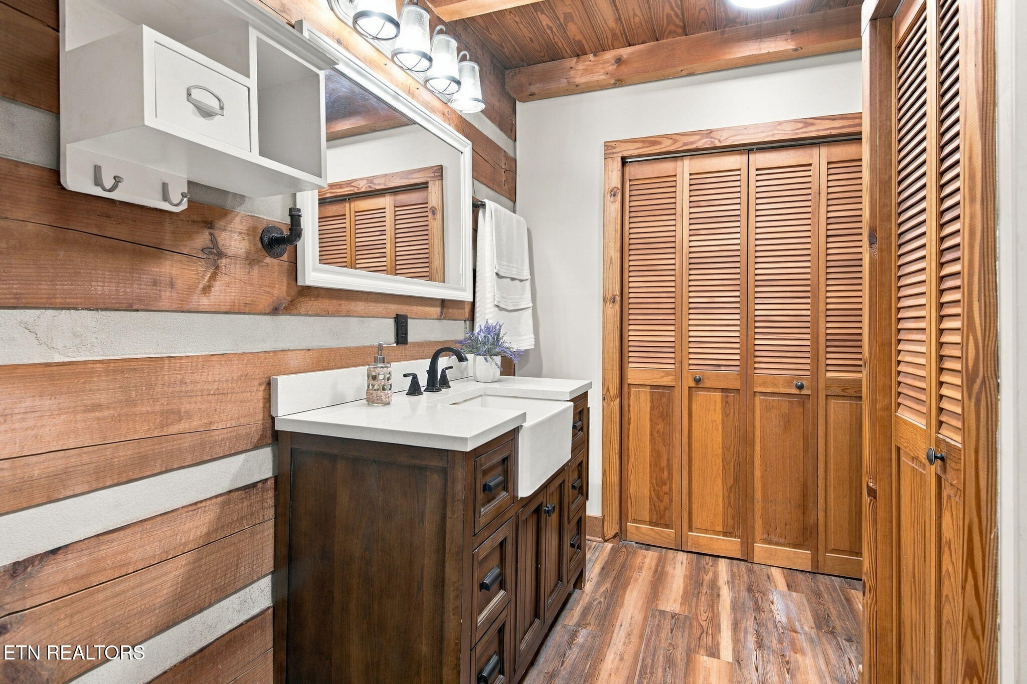 230 Johnson Lane Rocky Top TN 37769