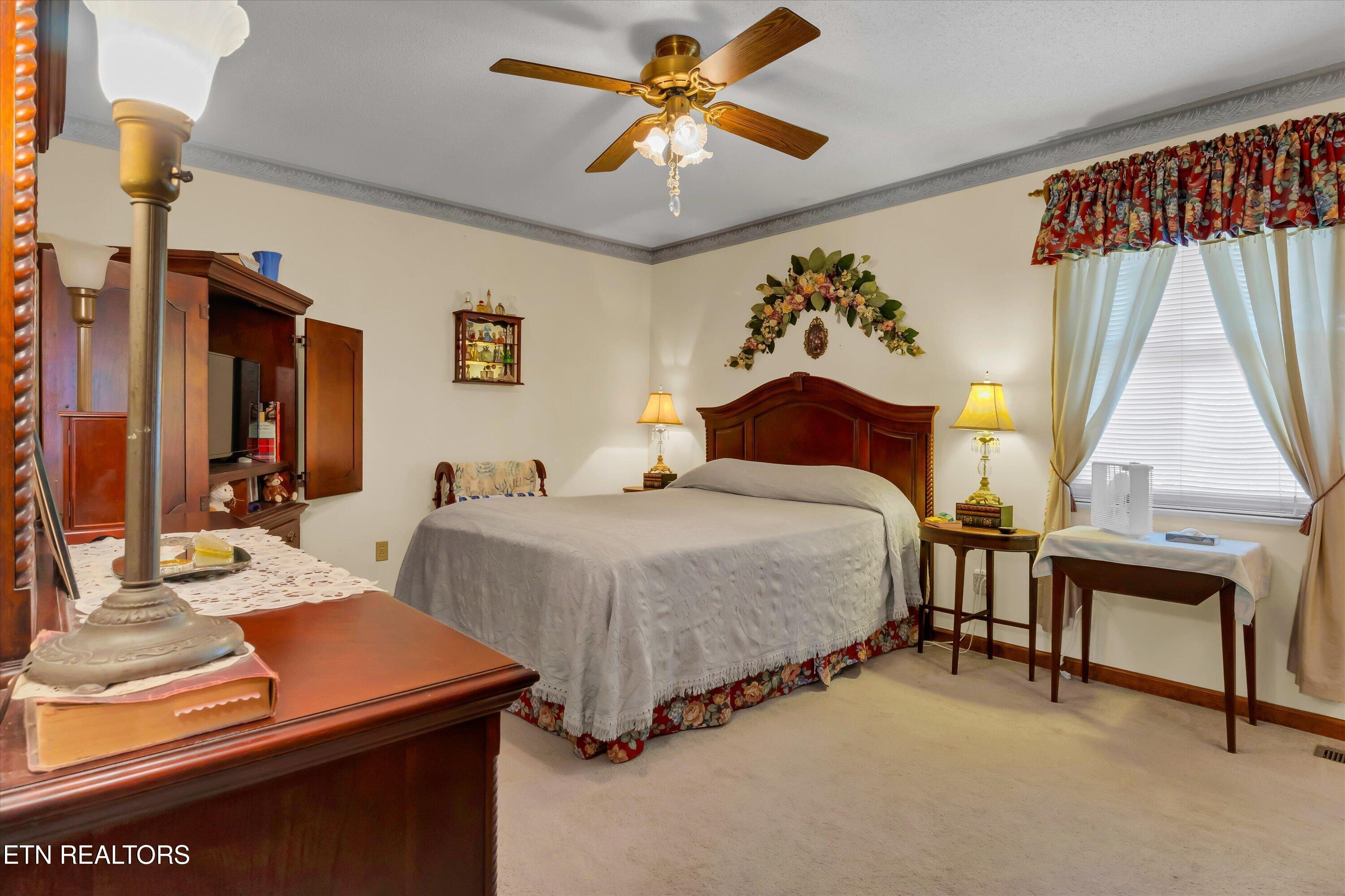 716 Stonecrest Drive Maryville TN 37804