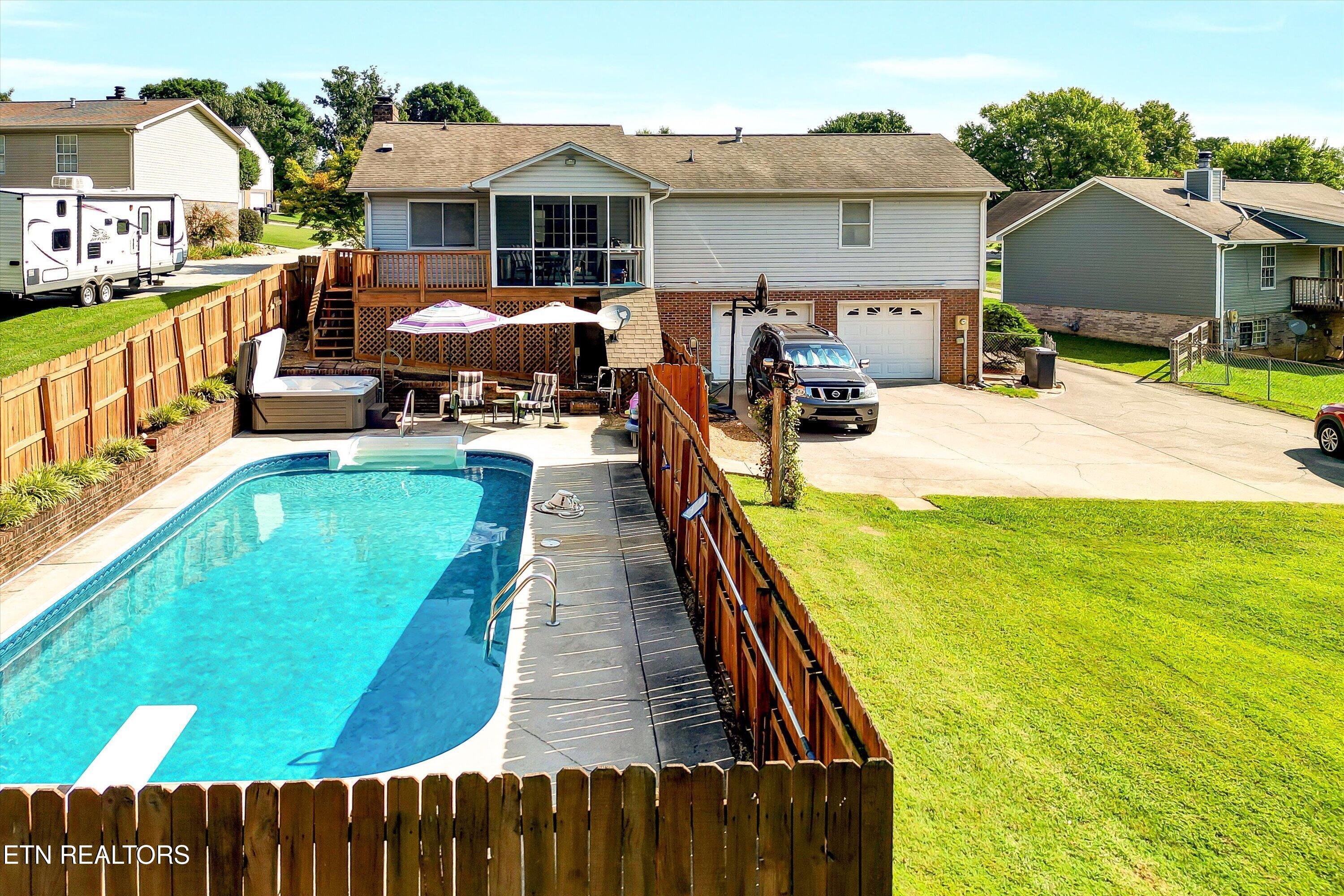 716 Stonecrest Drive Maryville TN 37804