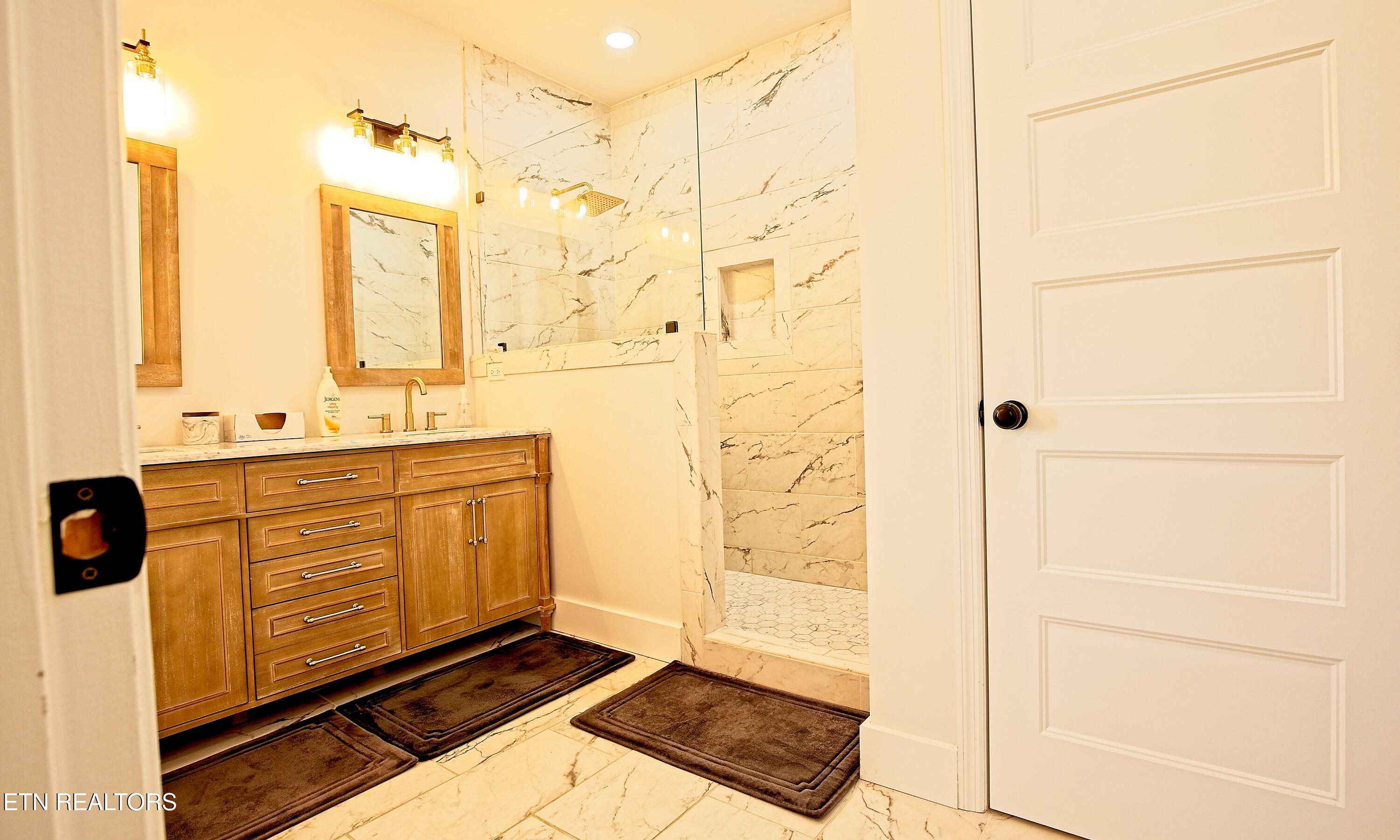 114 Canter Hill Lane Jamestown TN 38556