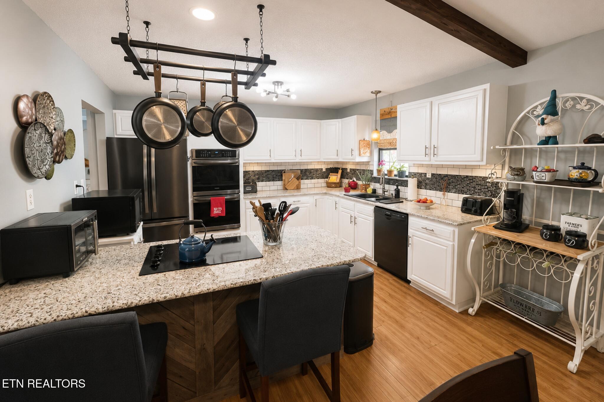 206 E Brushy Valley Drive Powell TN 37849