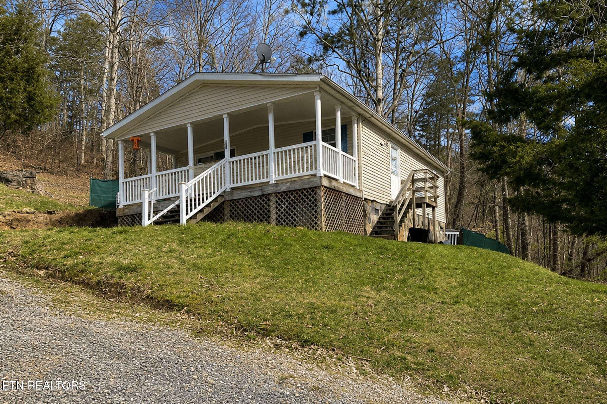 206 E Brushy Valley Drive Powell TN 37849