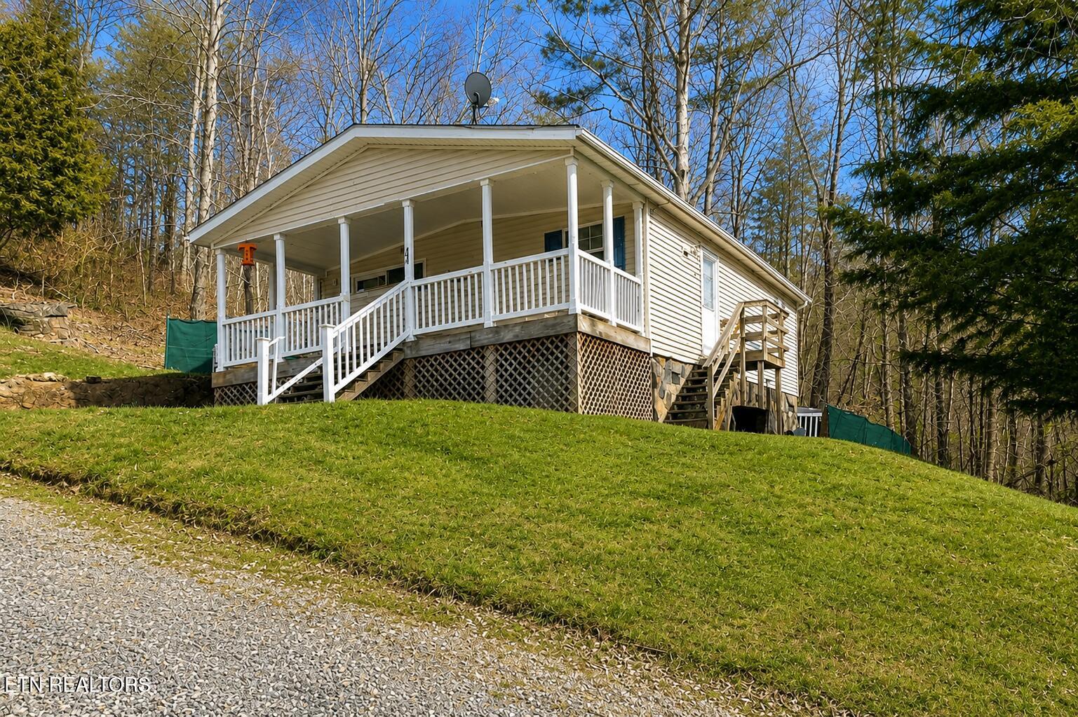 206 E Brushy Valley Drive Powell TN 37849