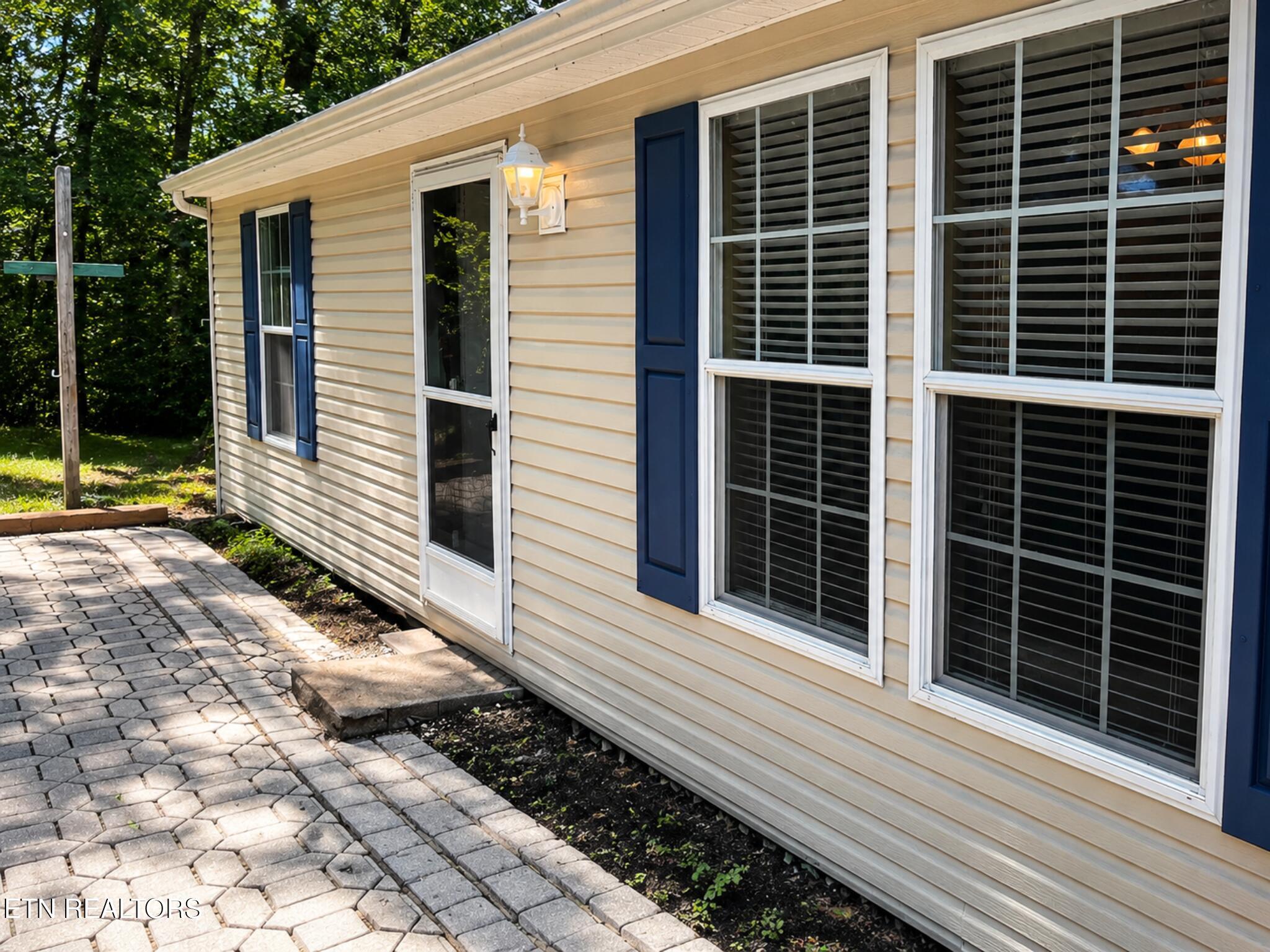 206 E Brushy Valley Drive Powell TN 37849