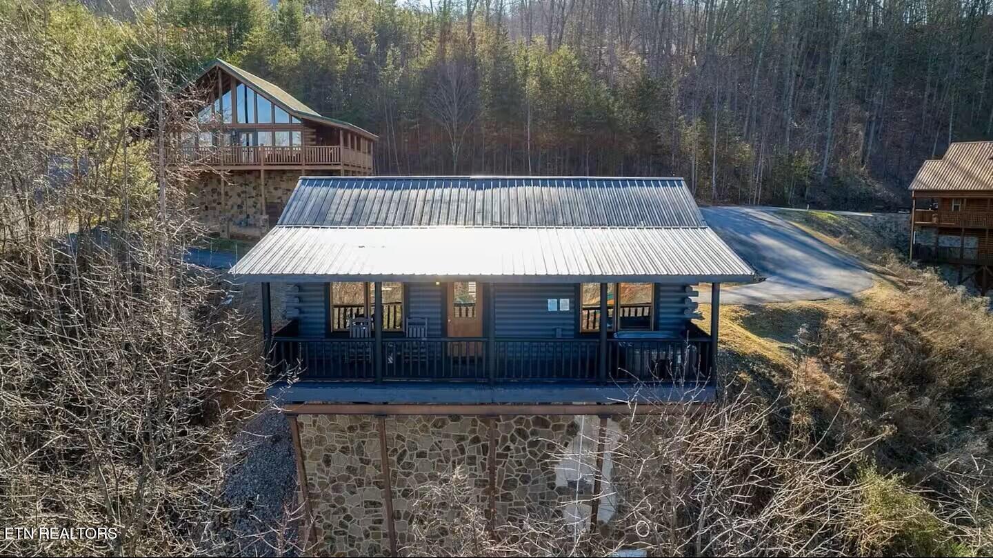 808 Peak Loop Way Sevierville TN 37862
