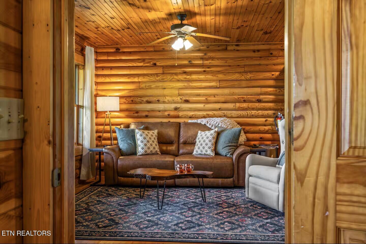 808 Peak Loop Way Sevierville TN 37862