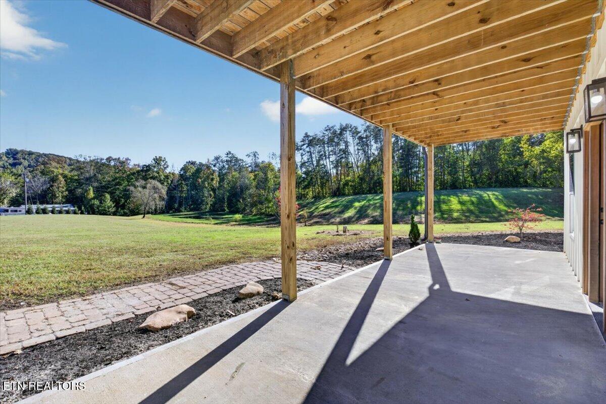 143 Gibbs Lane Clinton TN 37716